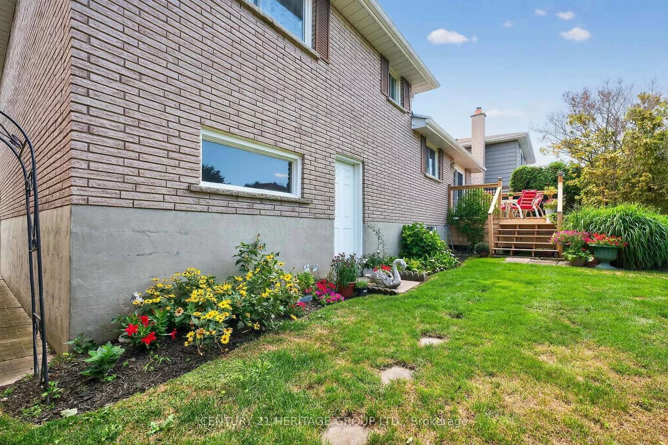 392, Colborne, Bradford, Bradford West Gwillimbury