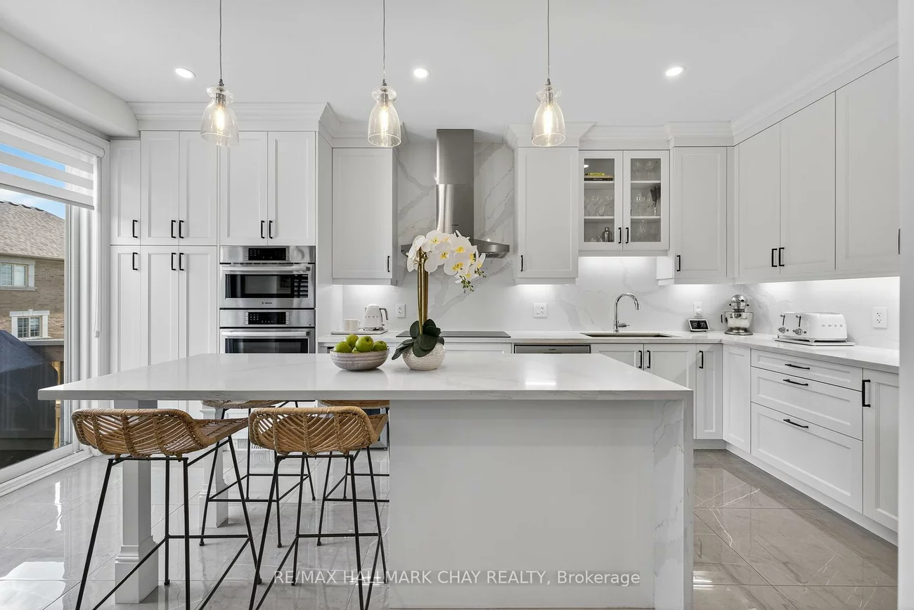 1029, Langford, Bradford, Bradford West Gwillimbury