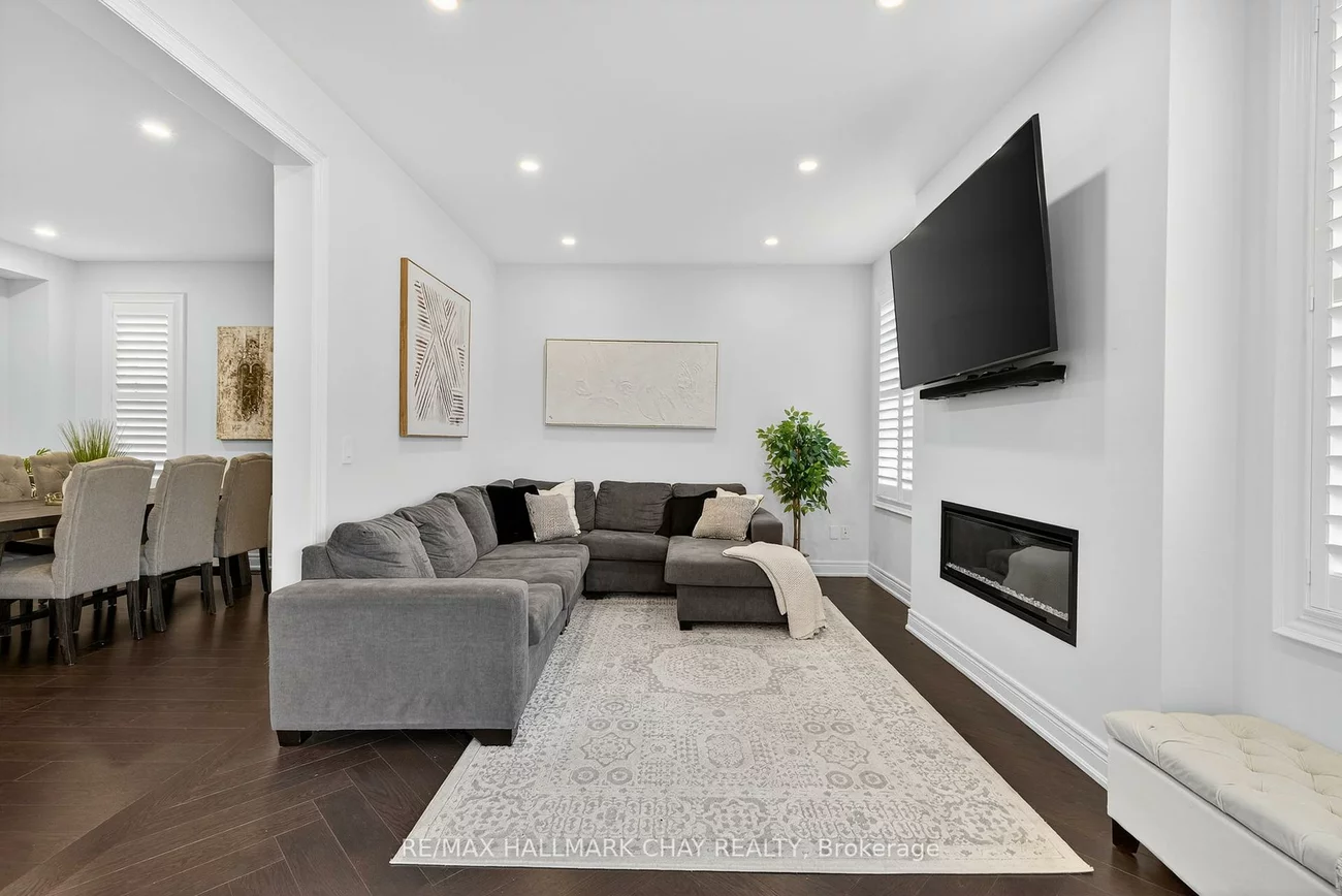 1029, Langford, Bradford, Bradford West Gwillimbury