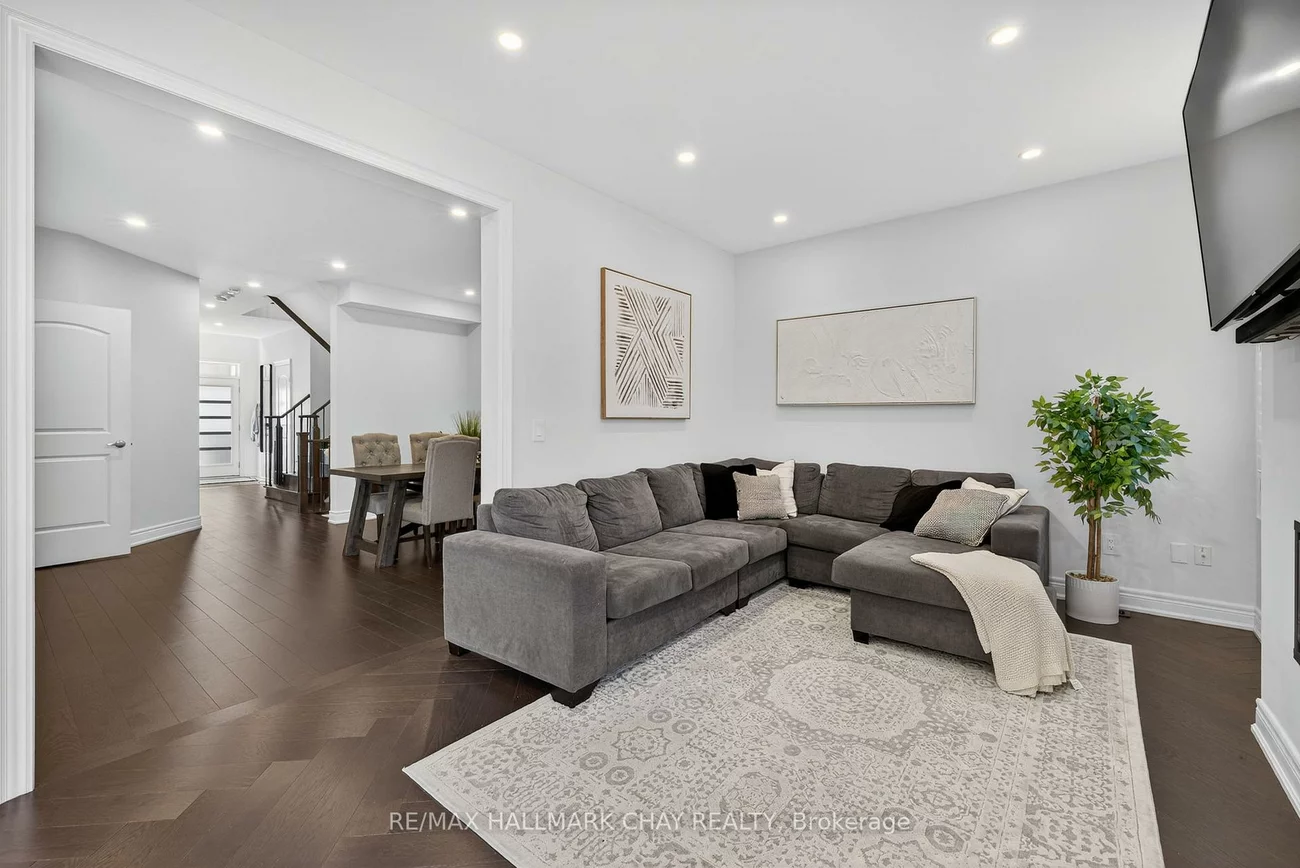 1029, Langford, Bradford, Bradford West Gwillimbury