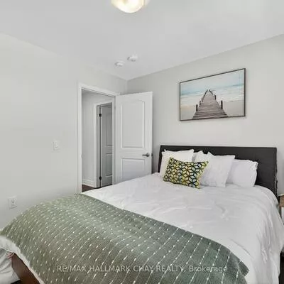 1029, Langford, Bradford, Bradford West Gwillimbury