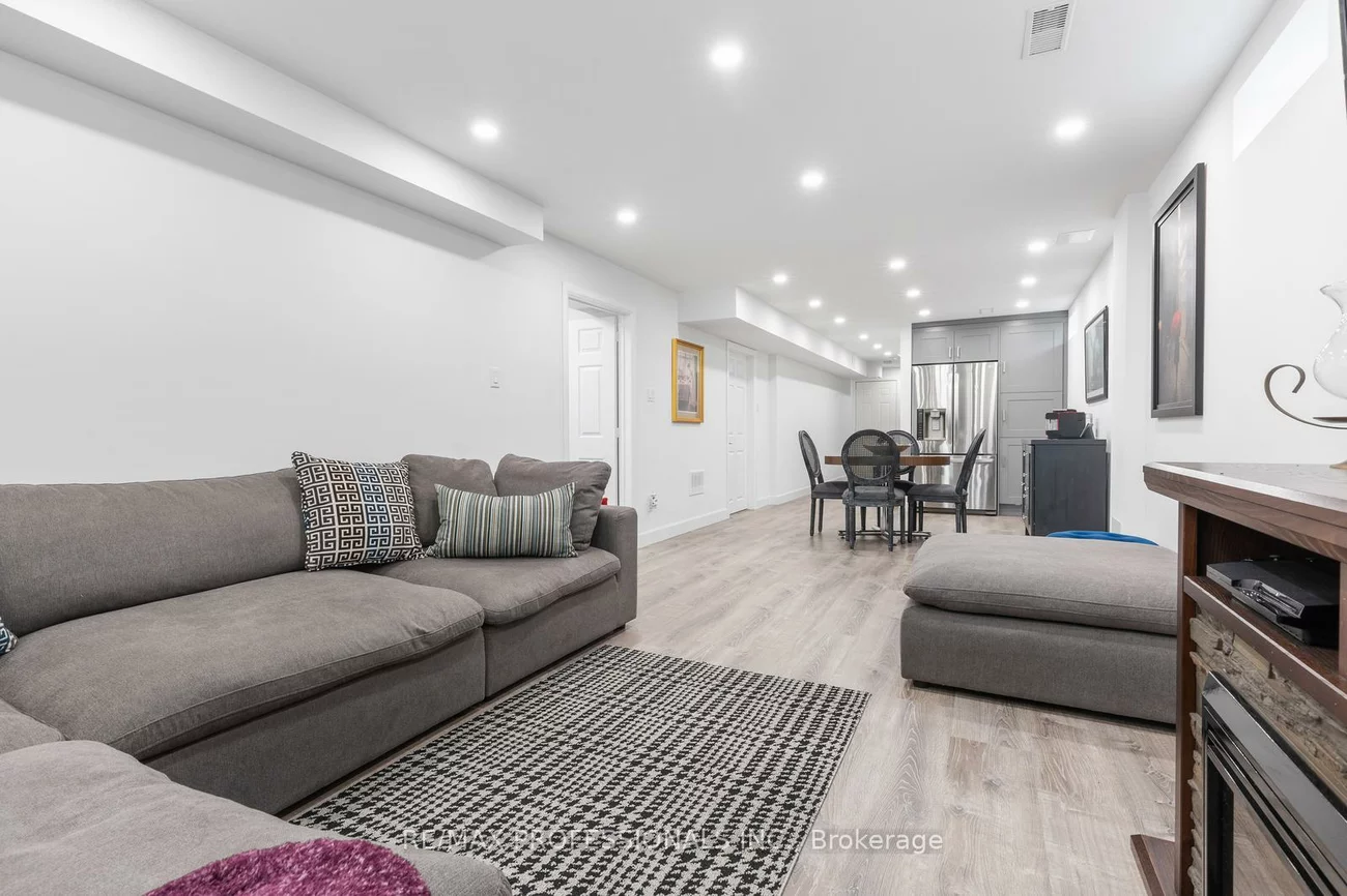 25, Liberty, Bradford, Bradford West Gwillimbury