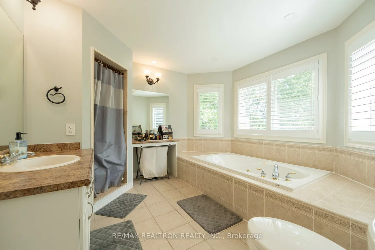 67, Gardiner, Bradford, Bradford West Gwillimbury