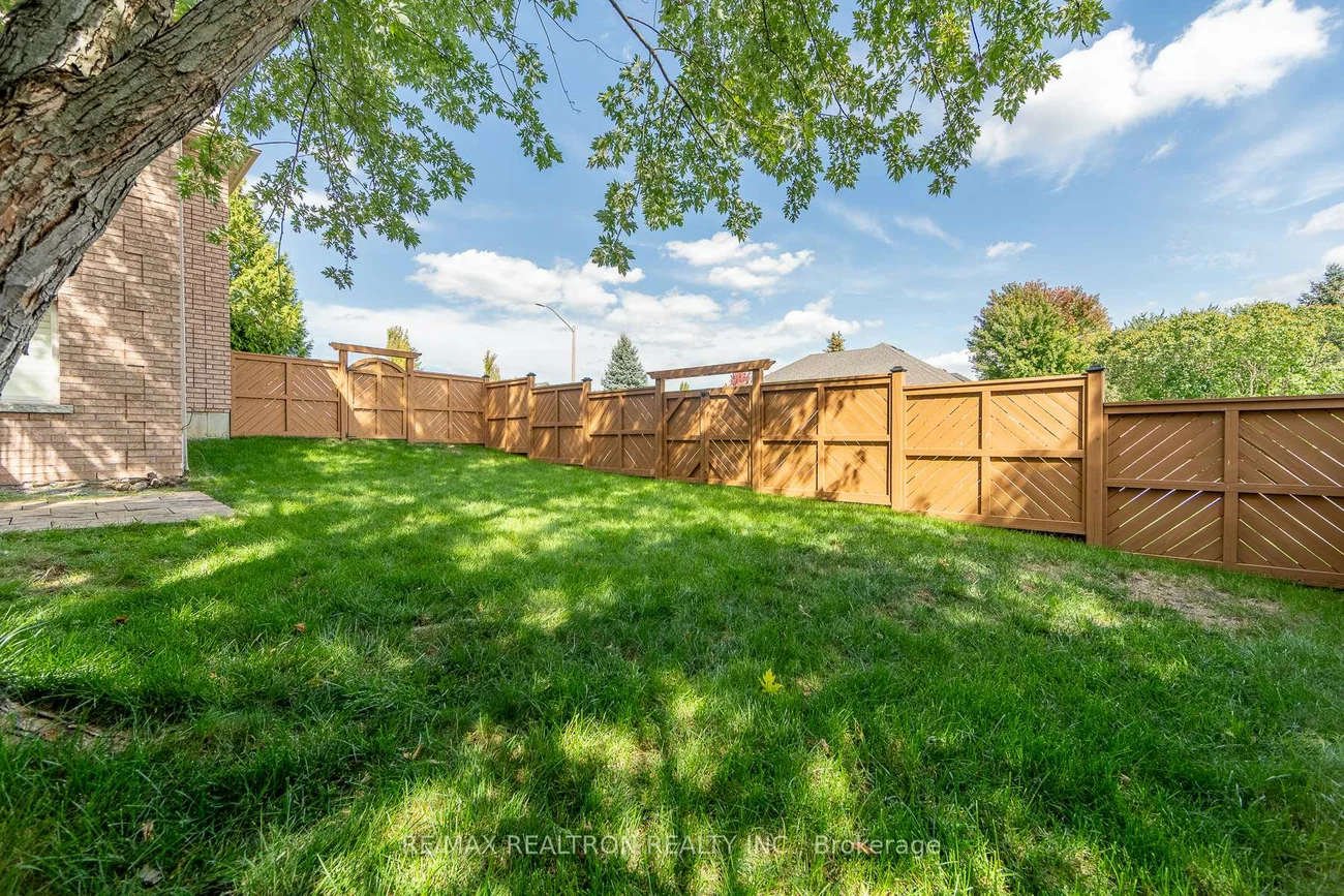 67, Gardiner, Bradford, Bradford West Gwillimbury