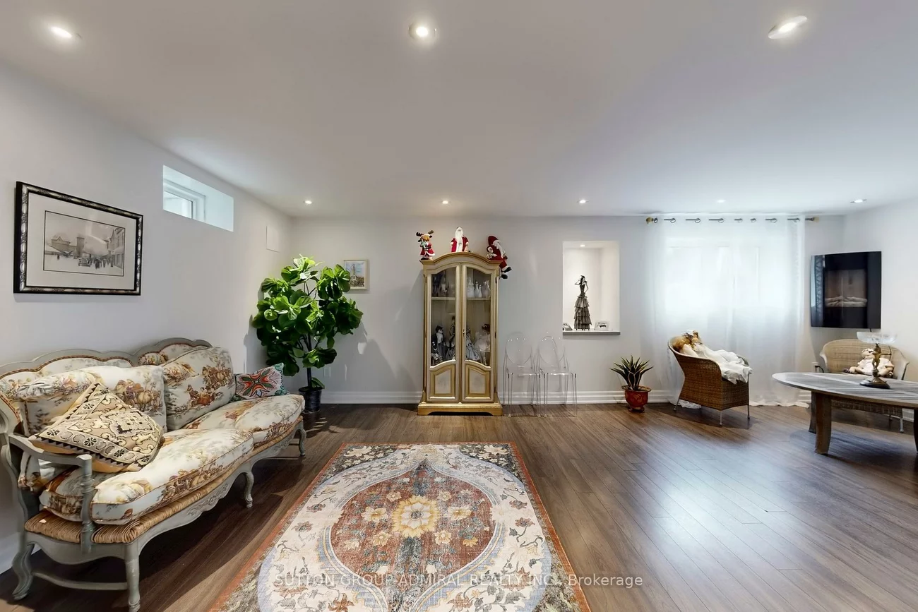 62, Waterton, Bradford, Bradford West Gwillimbury