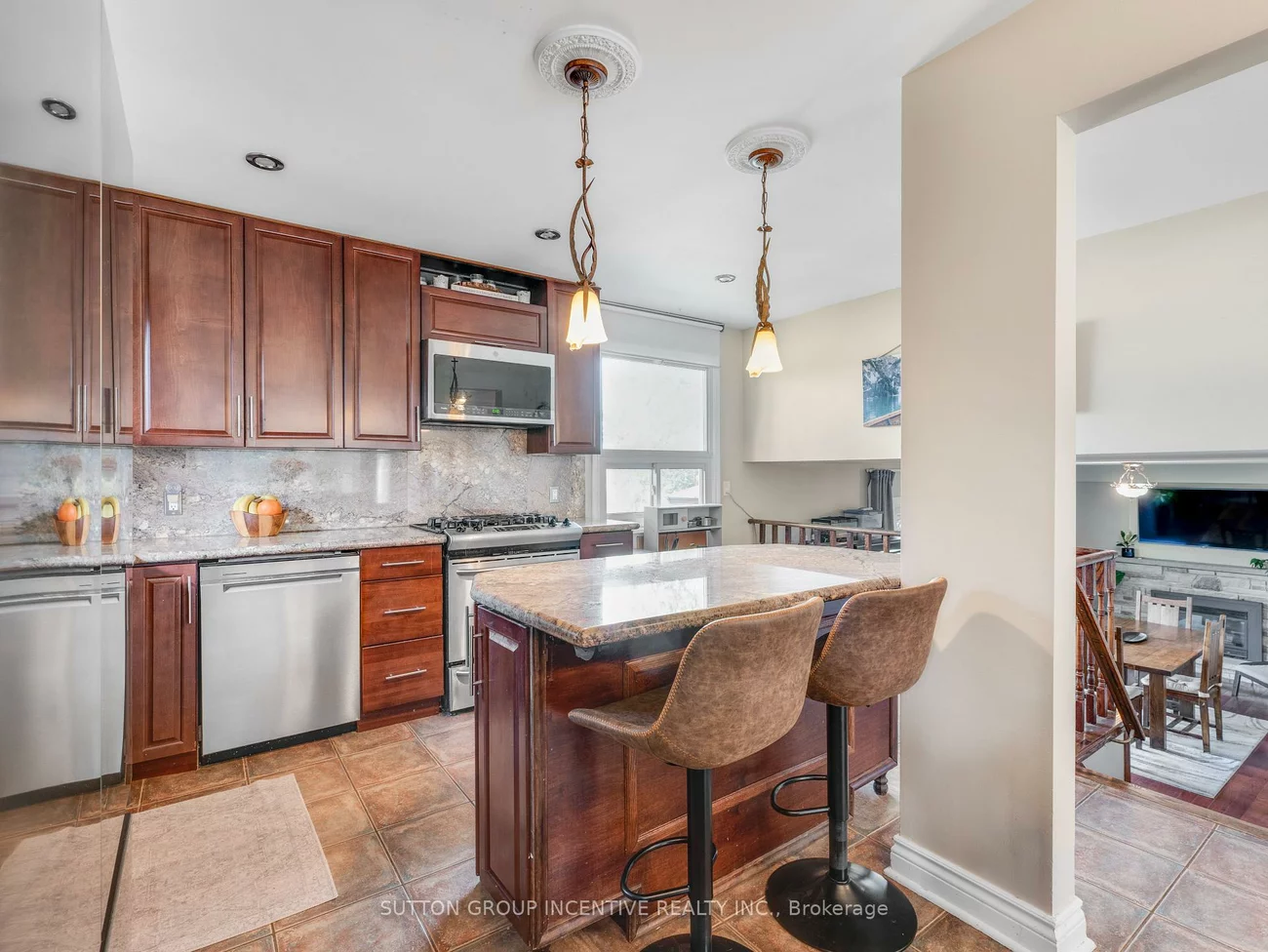 412, Orsi, Bradford, Bradford West Gwillimbury