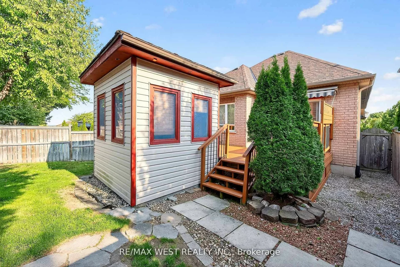 26, Highland, Bradford, Bradford West Gwillimbury