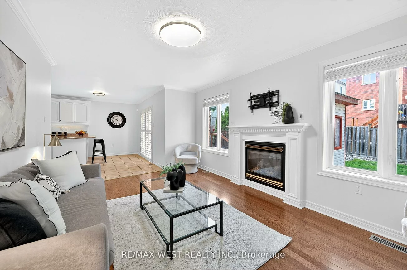 26, Highland, Bradford, Bradford West Gwillimbury
