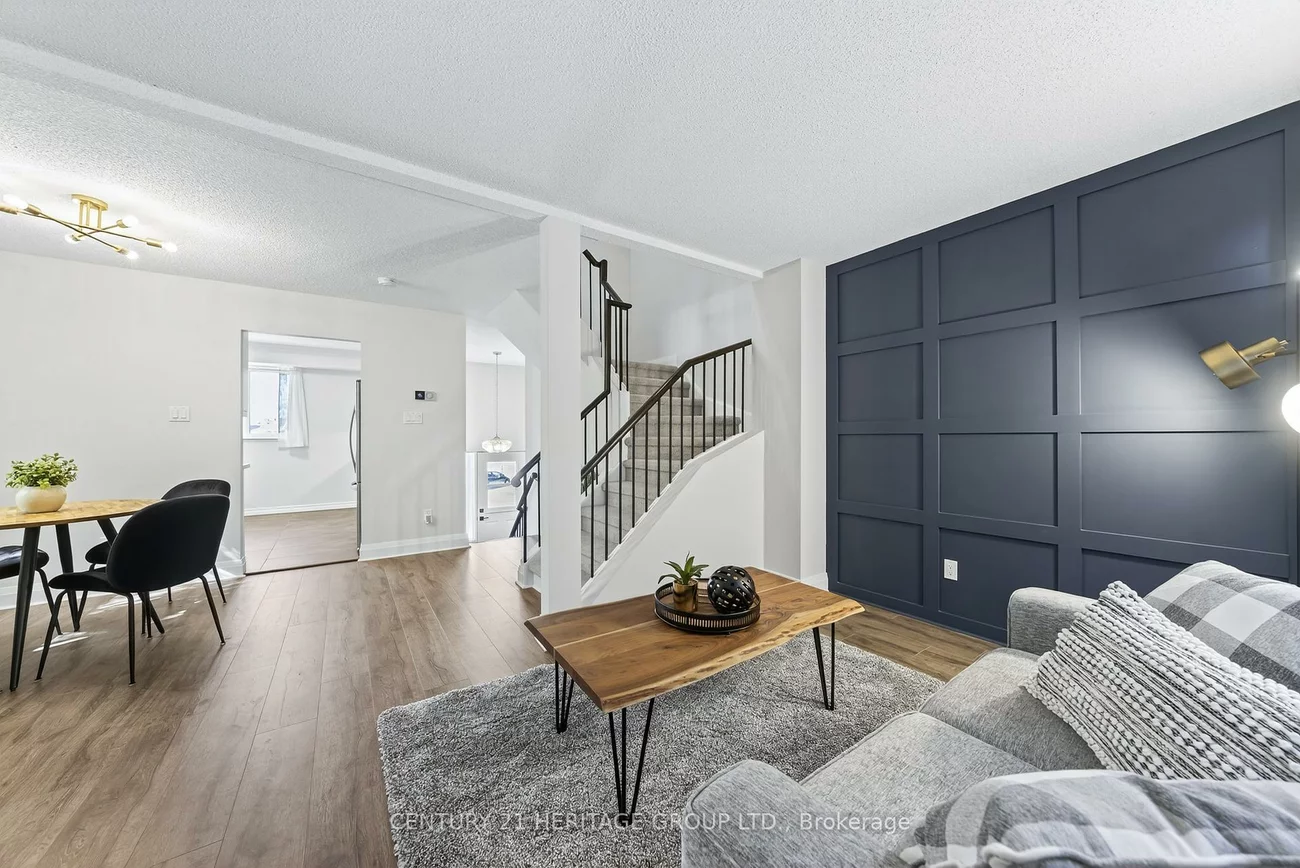90, Gibson, Bradford, Bradford West Gwillimbury