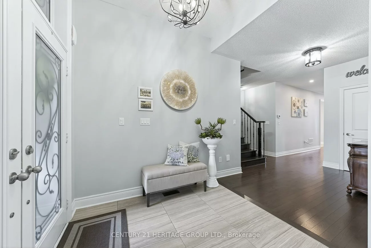 90, Gibson, Bradford, Bradford West Gwillimbury