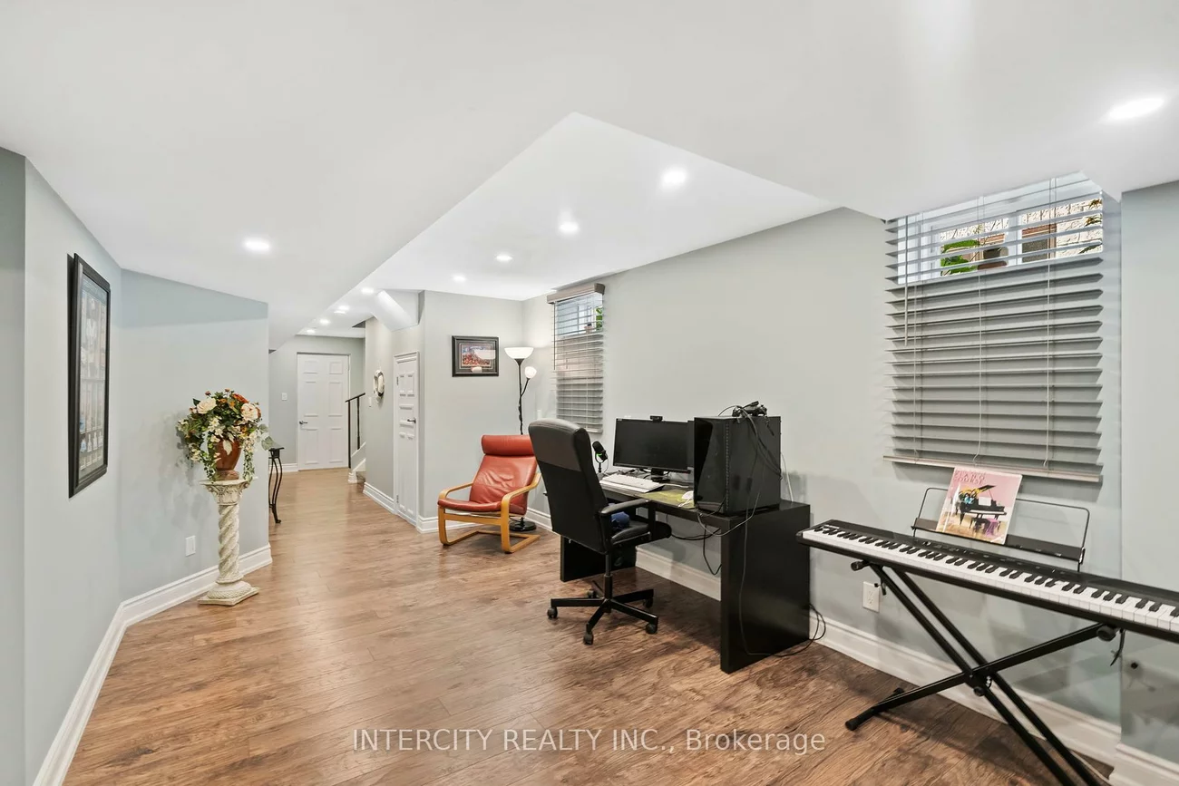 5, Wilke, Bradford, Bradford West Gwillimbury