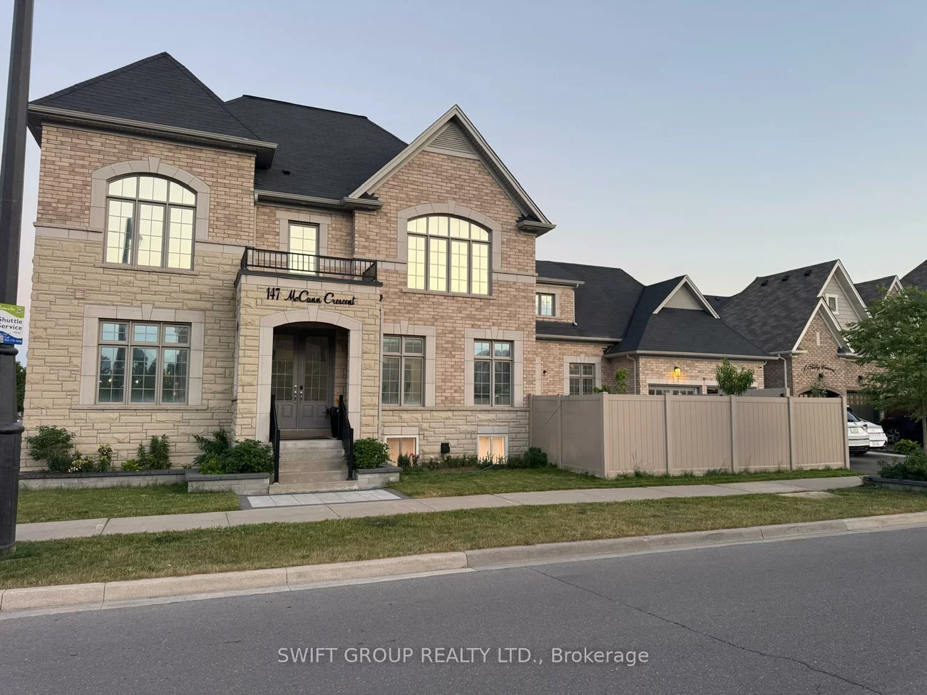 147, Mccann, Bradford, Bradford West Gwillimbury