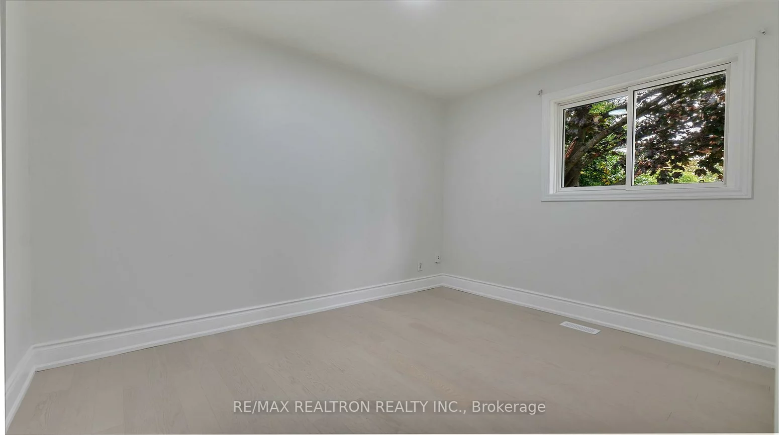 20, Lallien, Bond Head, Bradford West Gwillimbury
