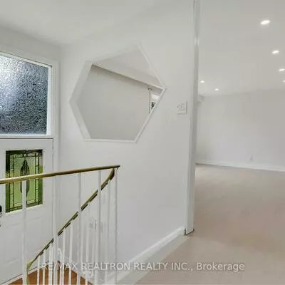 20, Lallien, Bond Head, Bradford West Gwillimbury