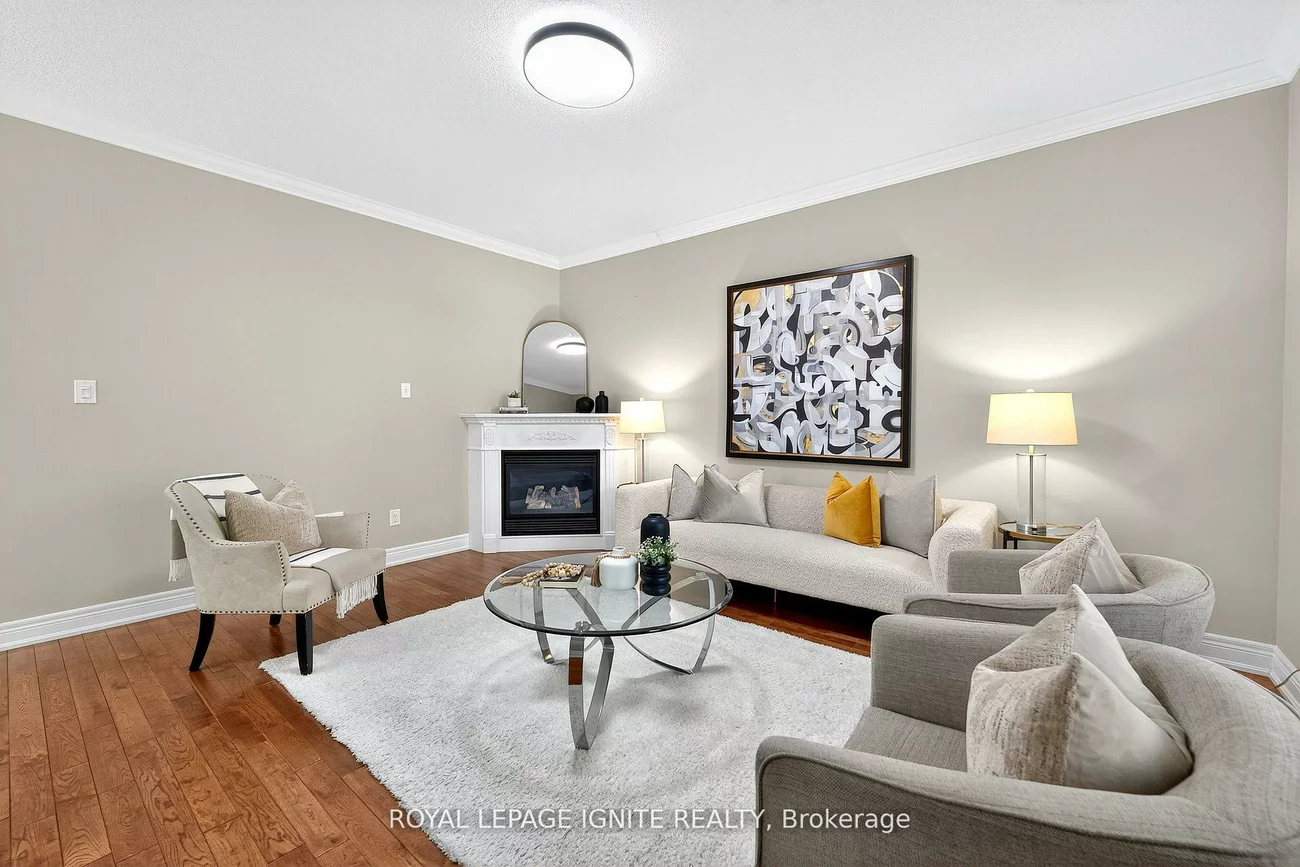 95, Chelsea, Bradford, Bradford West Gwillimbury