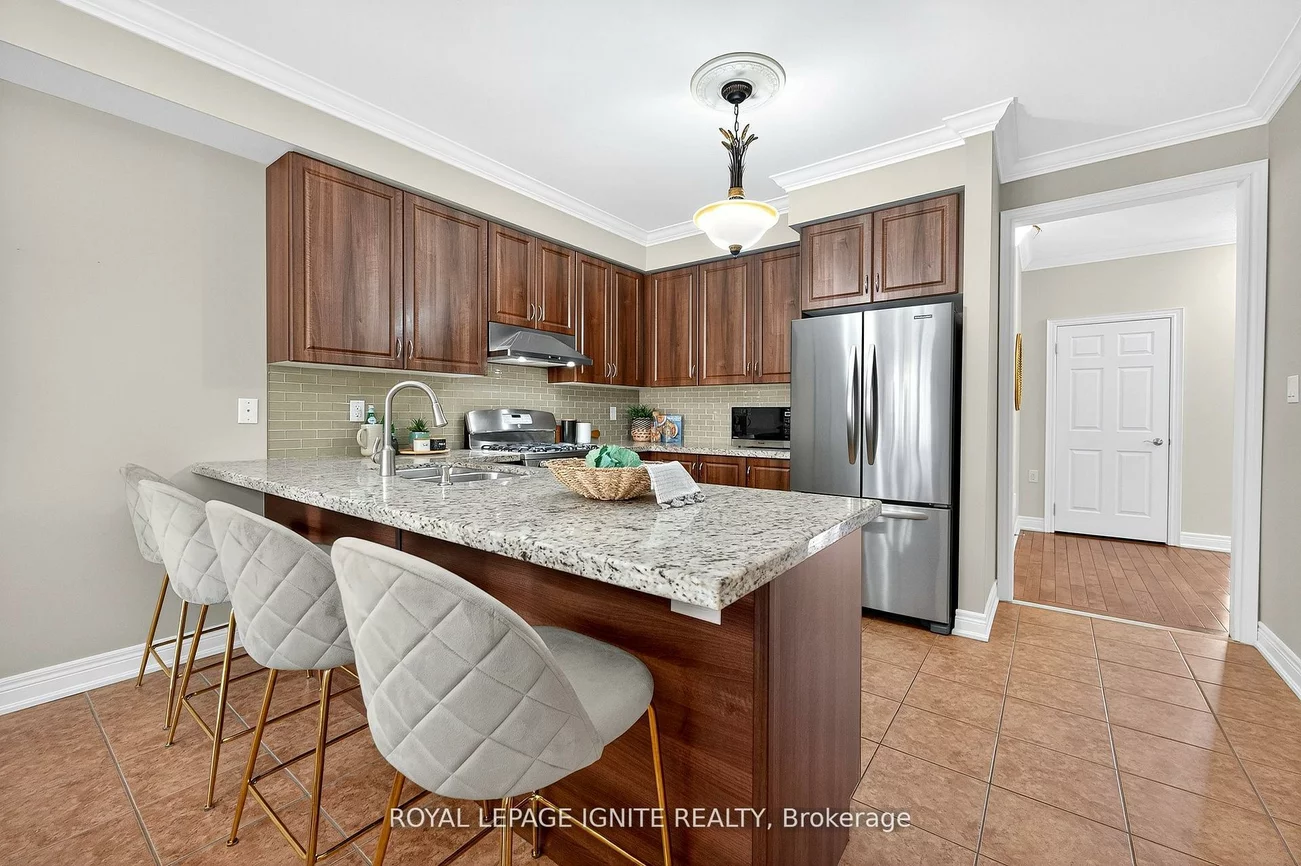 95, Chelsea, Bradford, Bradford West Gwillimbury