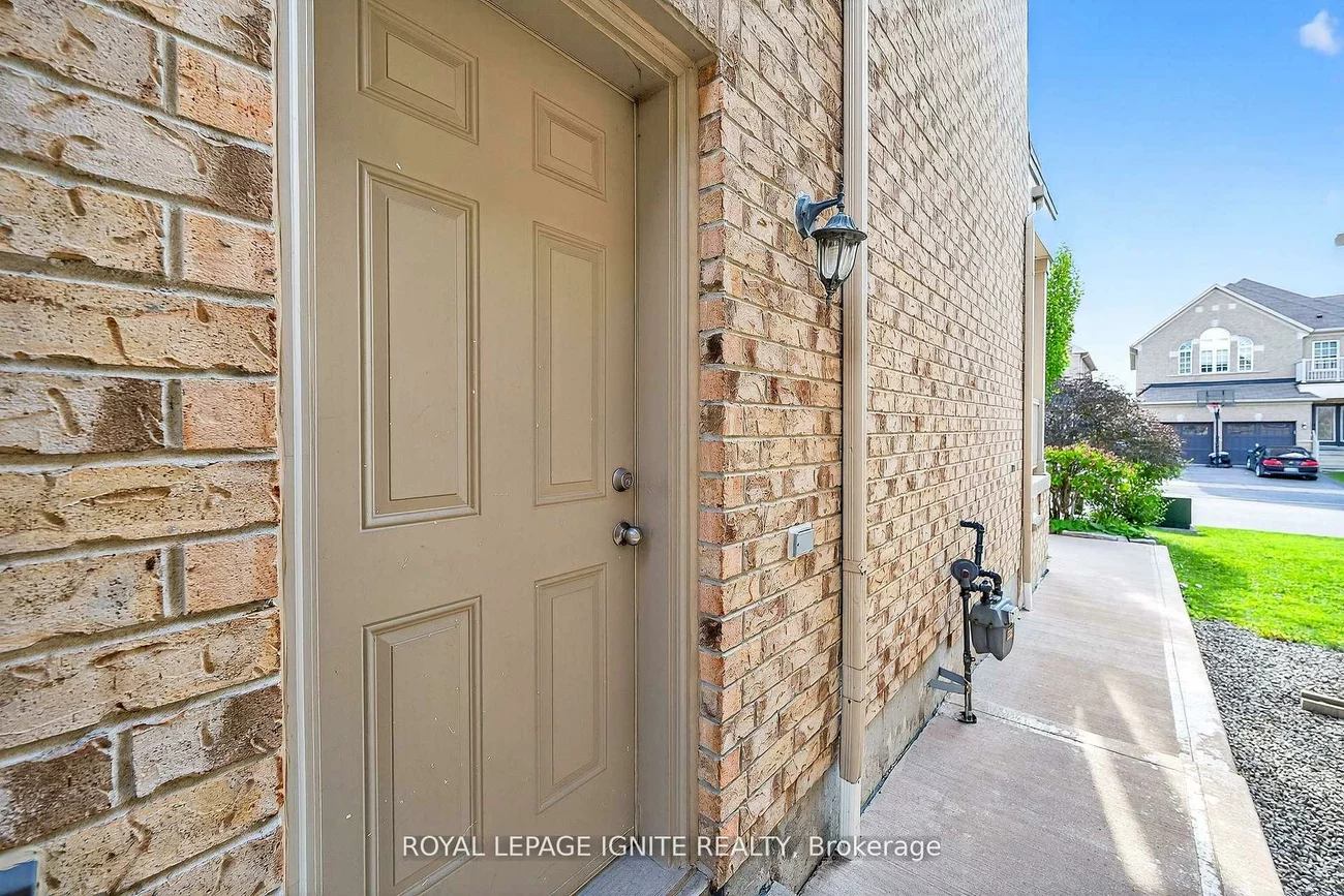 95, Chelsea, Bradford, Bradford West Gwillimbury