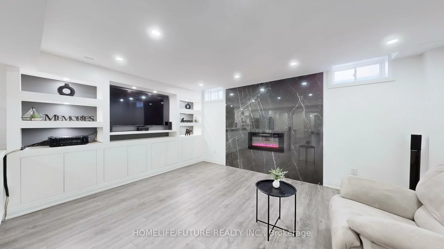 1009, Langford, Bradford, Bradford West Gwillimbury