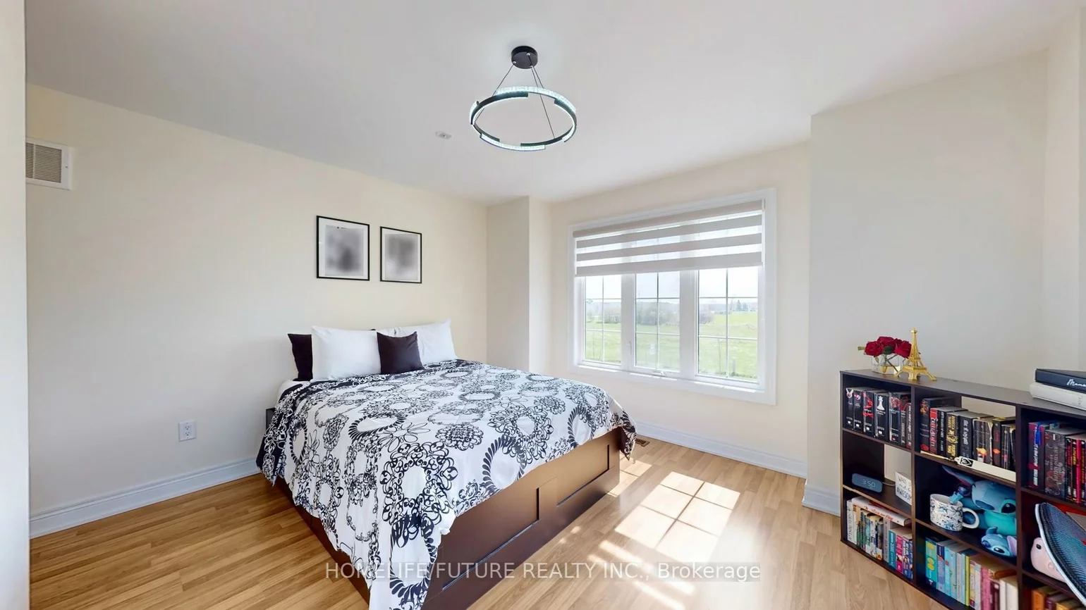 1009, Langford, Bradford, Bradford West Gwillimbury