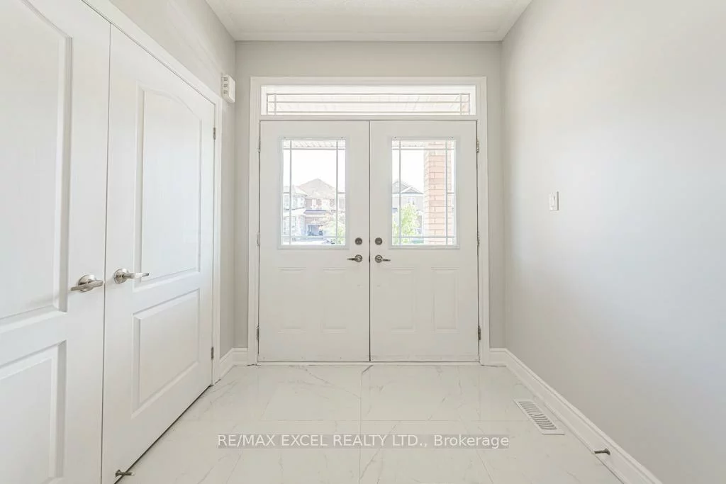 6, Heritage, Bradford, Bradford West Gwillimbury