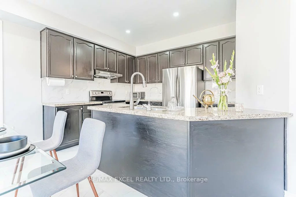 6, Heritage, Bradford, Bradford West Gwillimbury