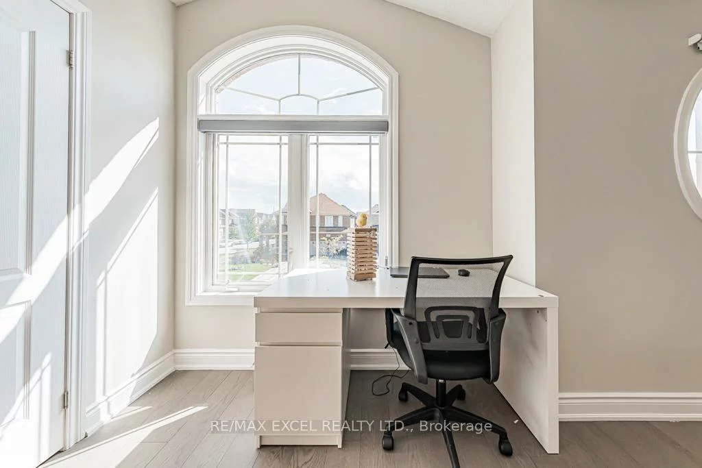 6, Heritage, Bradford, Bradford West Gwillimbury