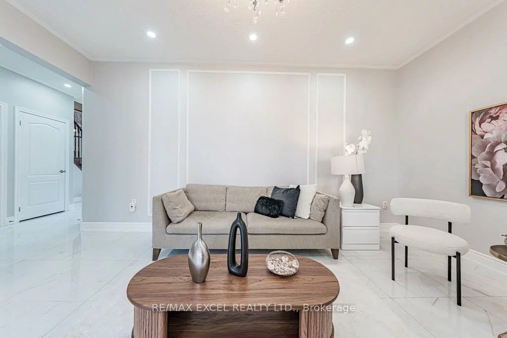 6, Heritage, Bradford, Bradford West Gwillimbury