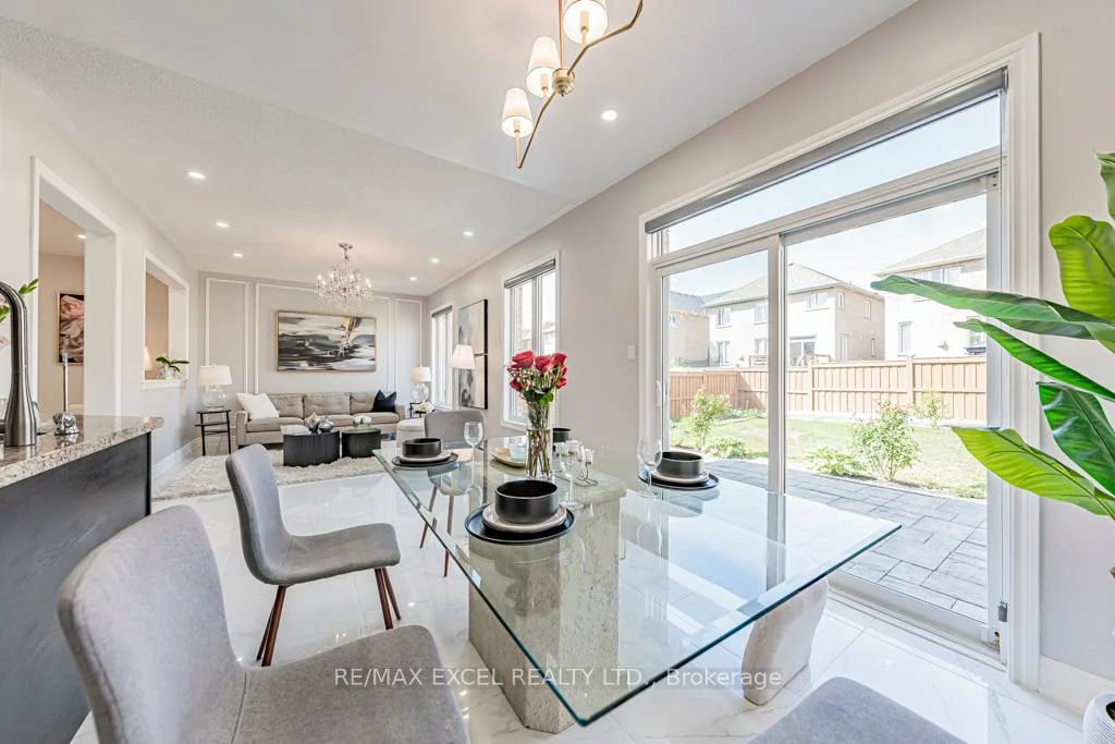 6, Heritage, Bradford, Bradford West Gwillimbury