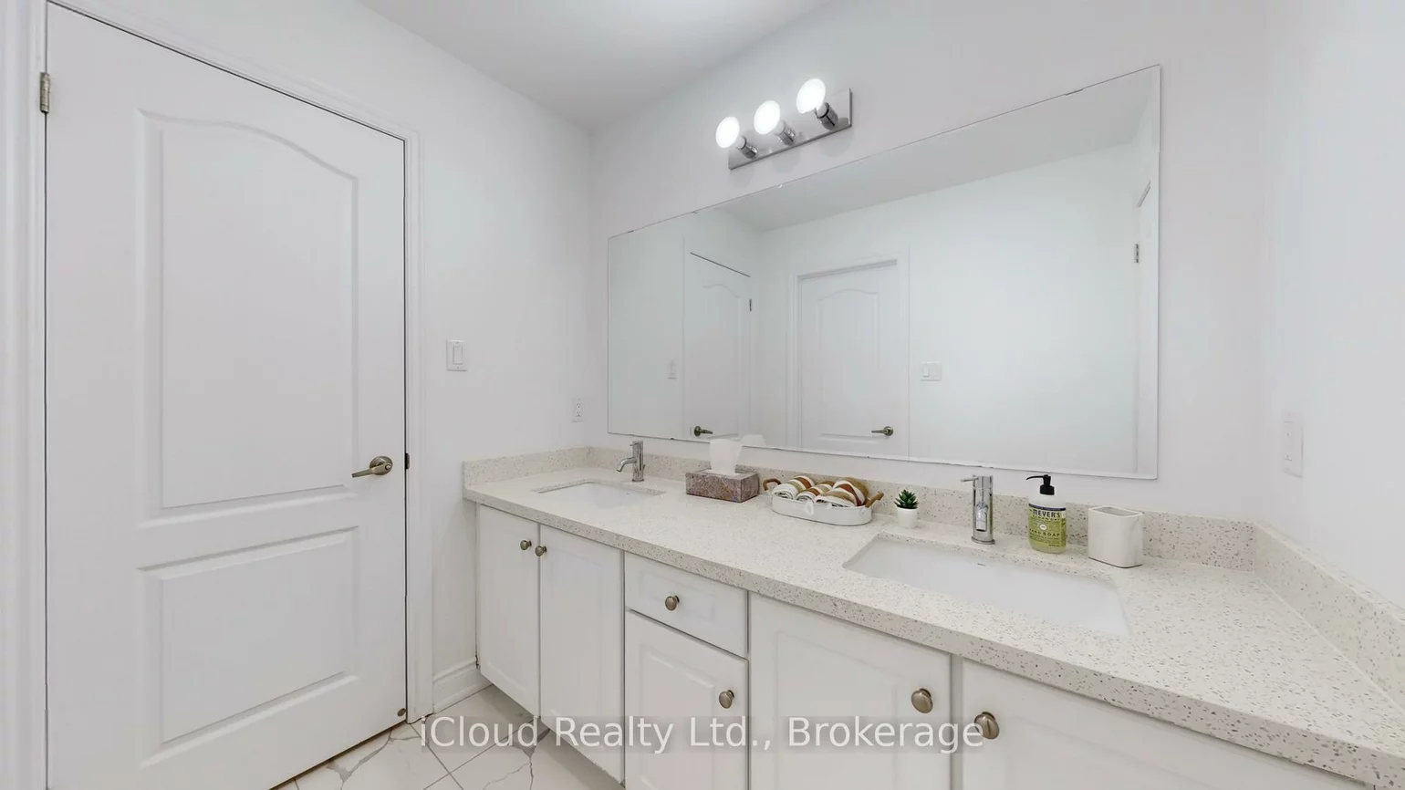 62, Heritage, Bradford, Bradford West Gwillimbury