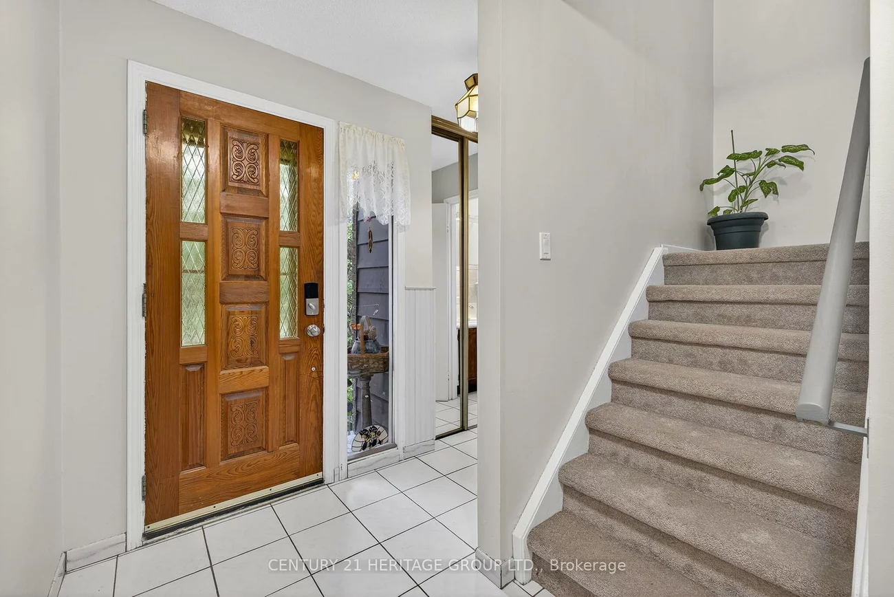 374, Maplegrove, Bradford, Bradford West Gwillimbury