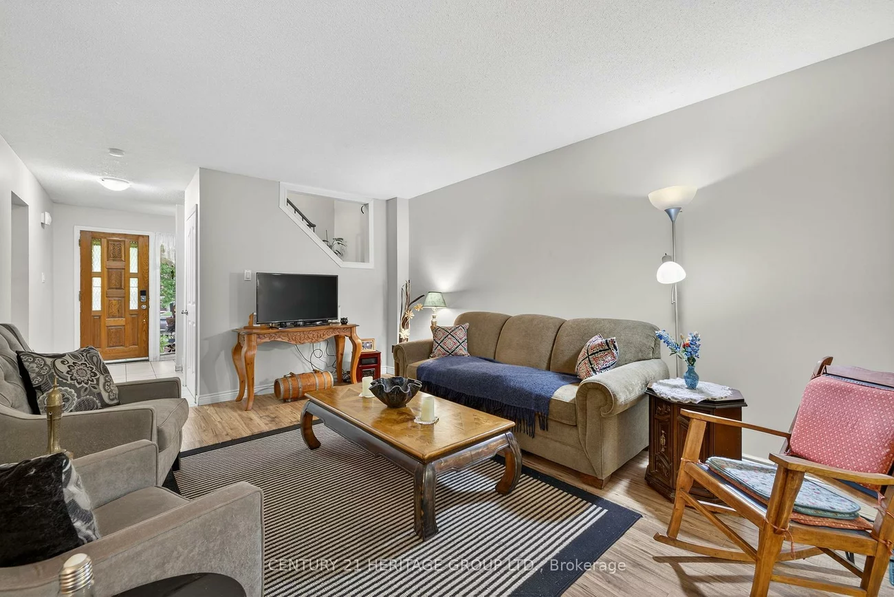 374, Maplegrove, Bradford, Bradford West Gwillimbury