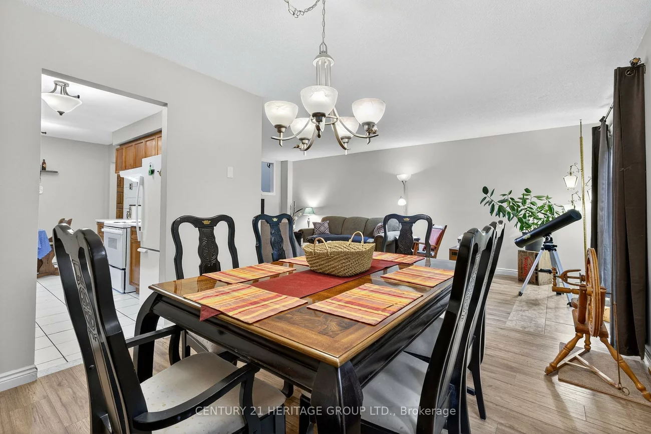 374, Maplegrove, Bradford, Bradford West Gwillimbury