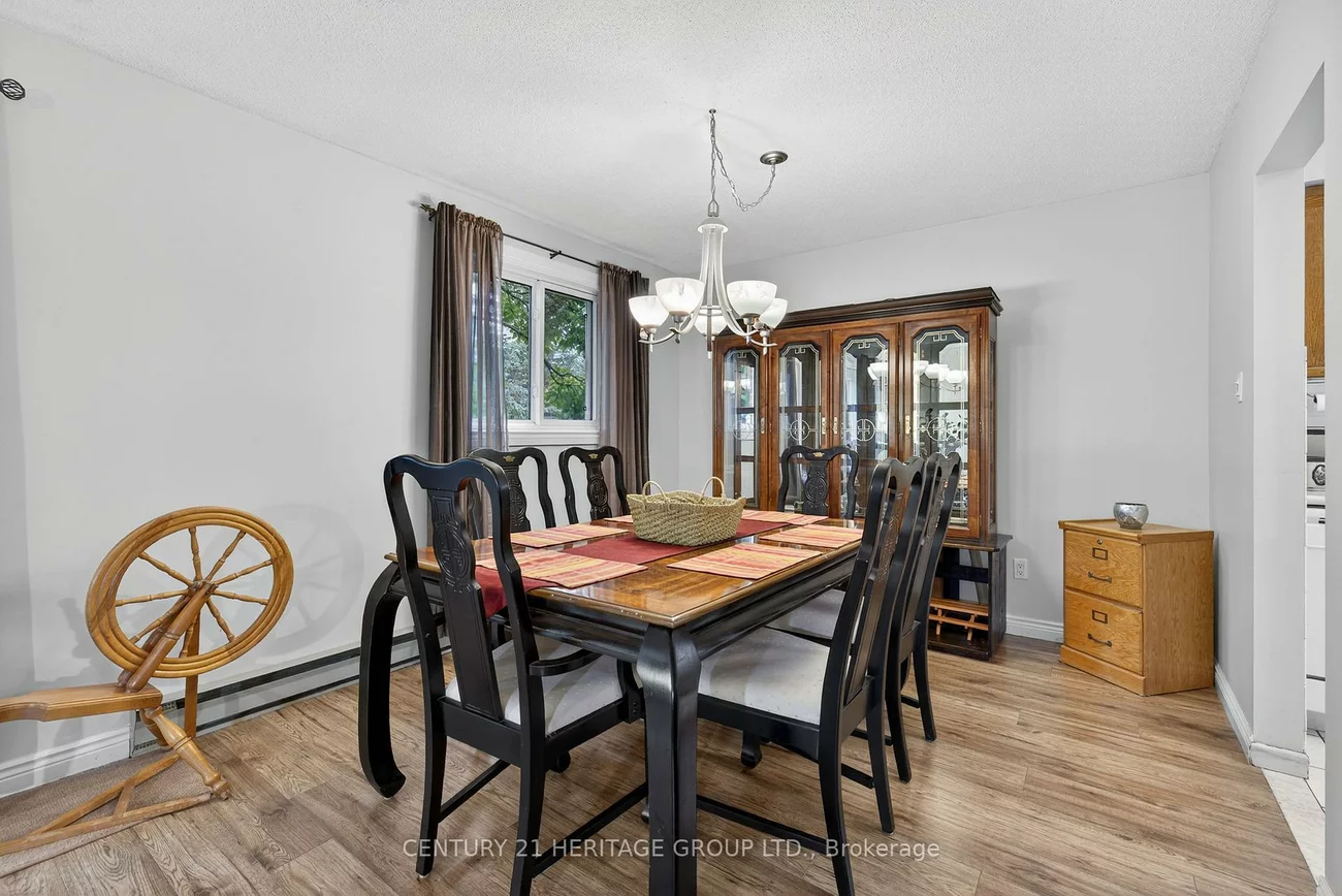 374, Maplegrove, Bradford, Bradford West Gwillimbury