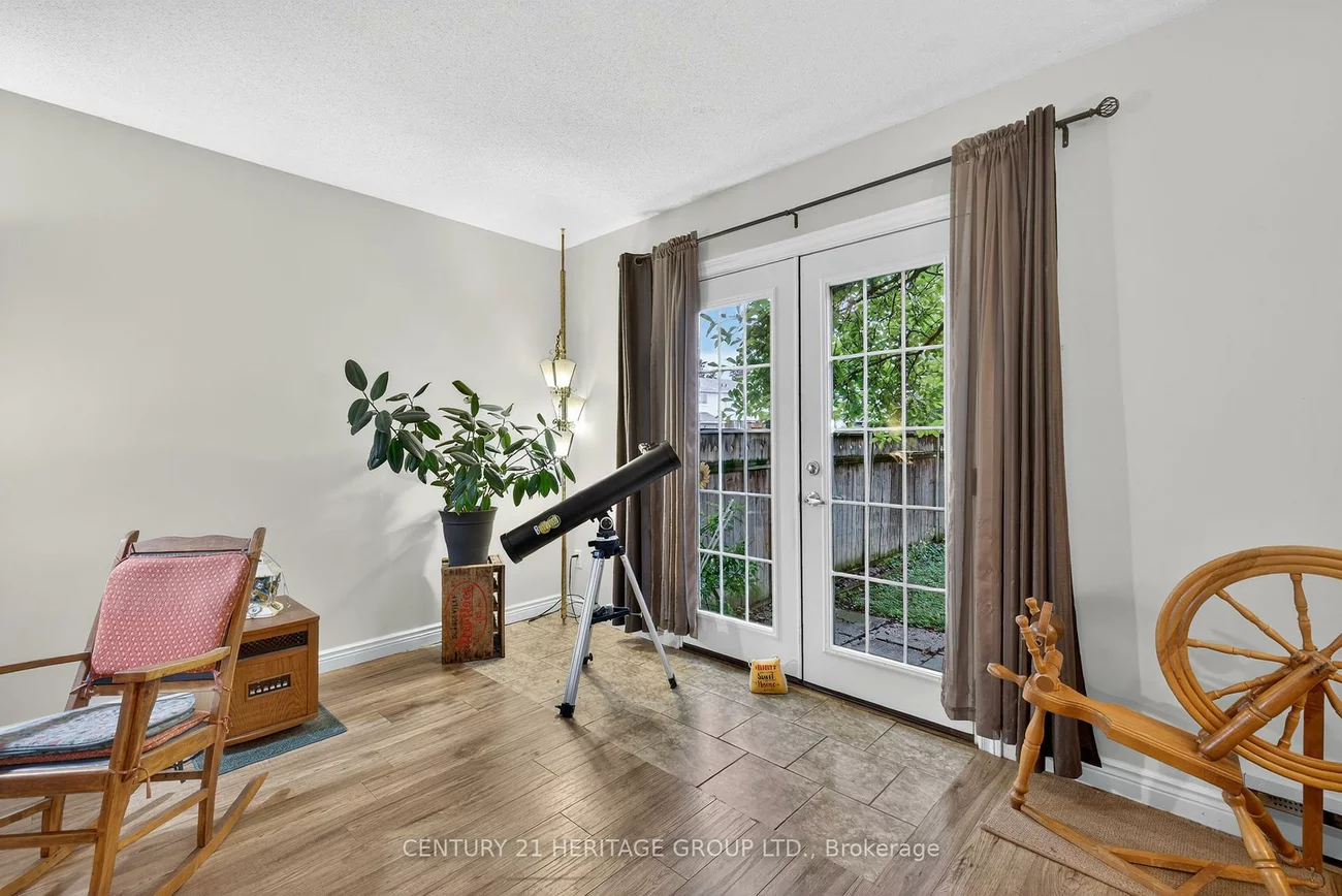 374, Maplegrove, Bradford, Bradford West Gwillimbury