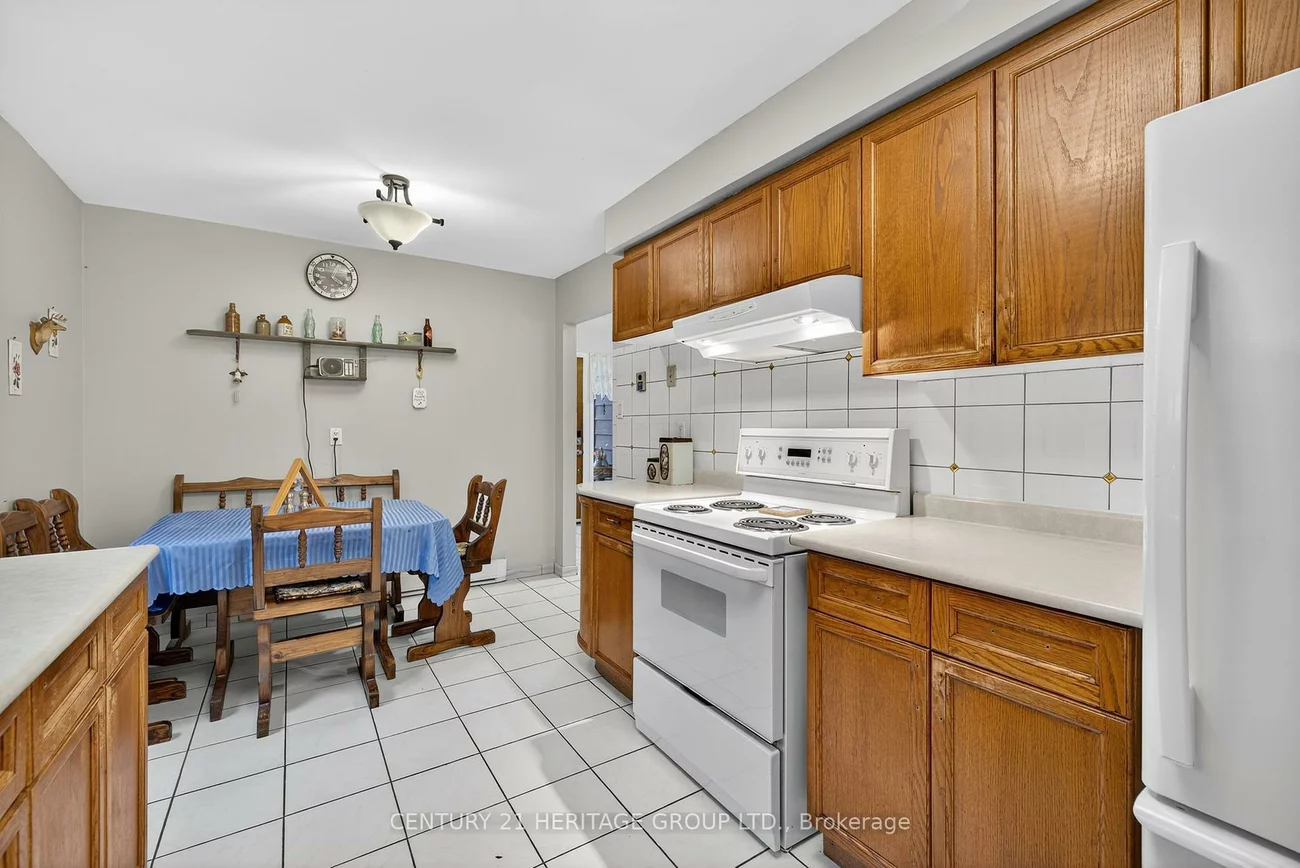 374, Maplegrove, Bradford, Bradford West Gwillimbury