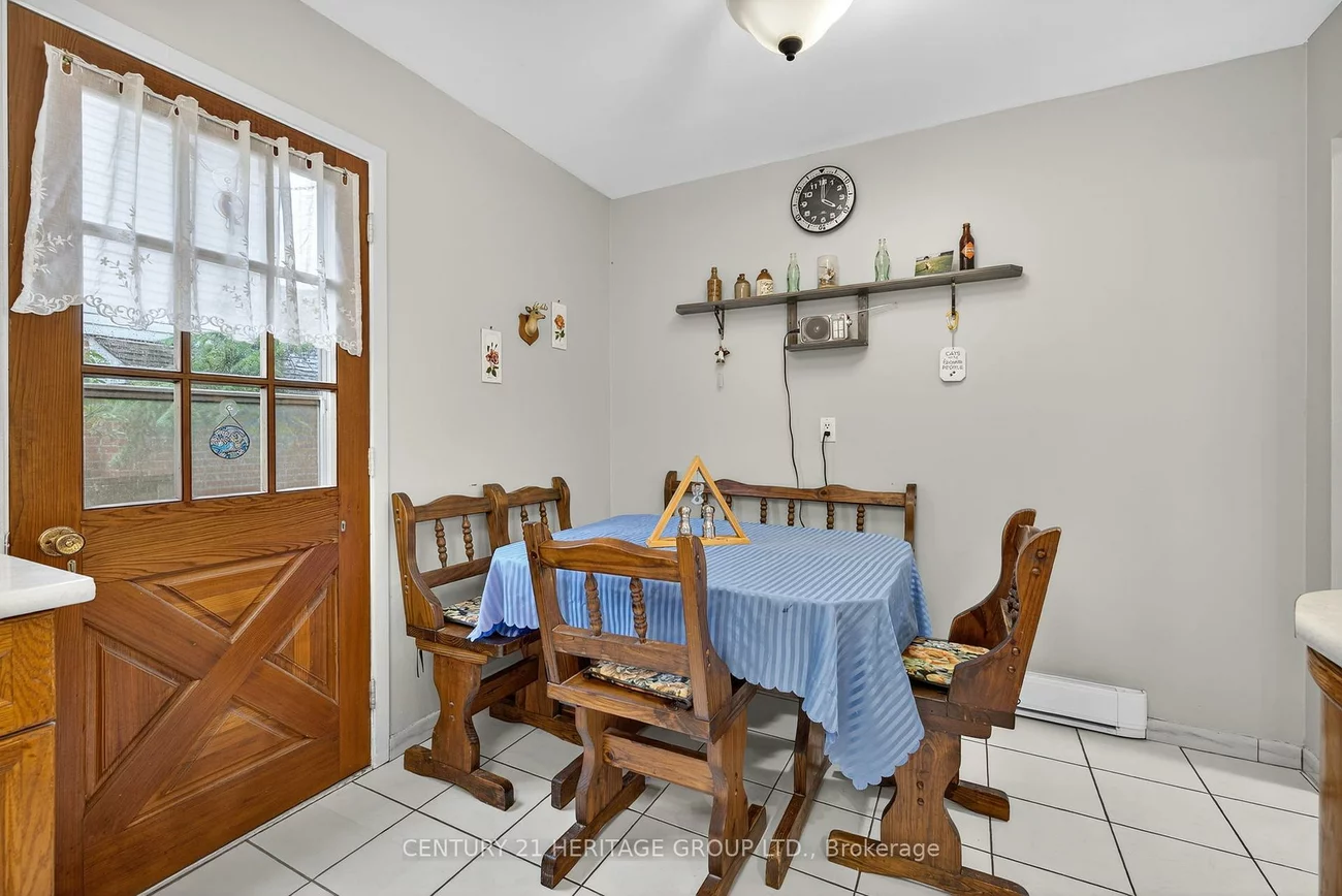 374, Maplegrove, Bradford, Bradford West Gwillimbury