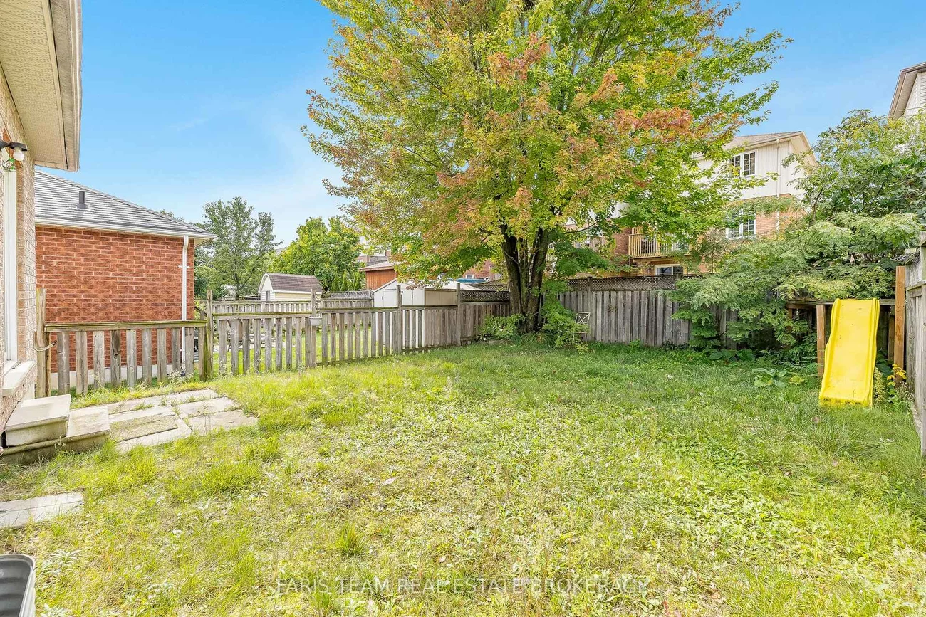 42, Smith, Bradford, Bradford West Gwillimbury
