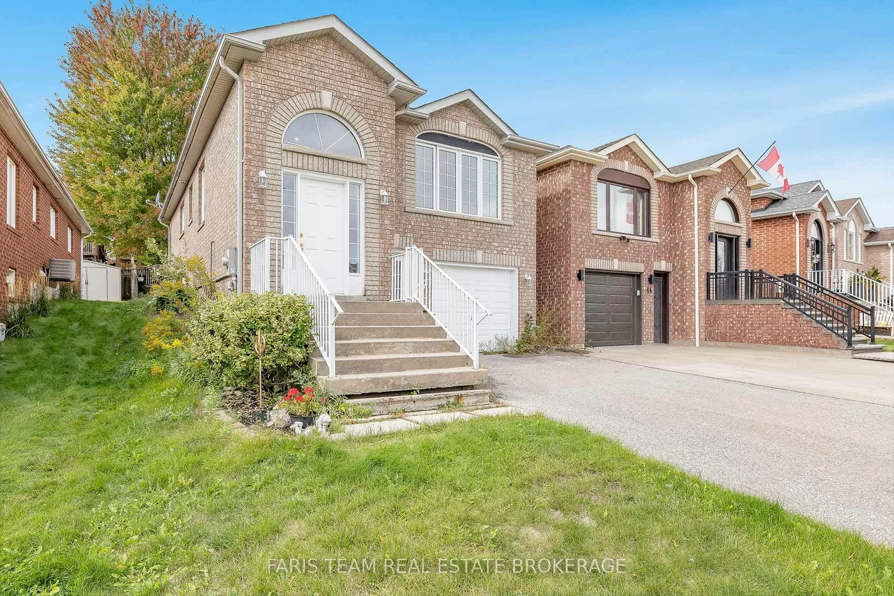 42, Smith, Bradford, Bradford West Gwillimbury