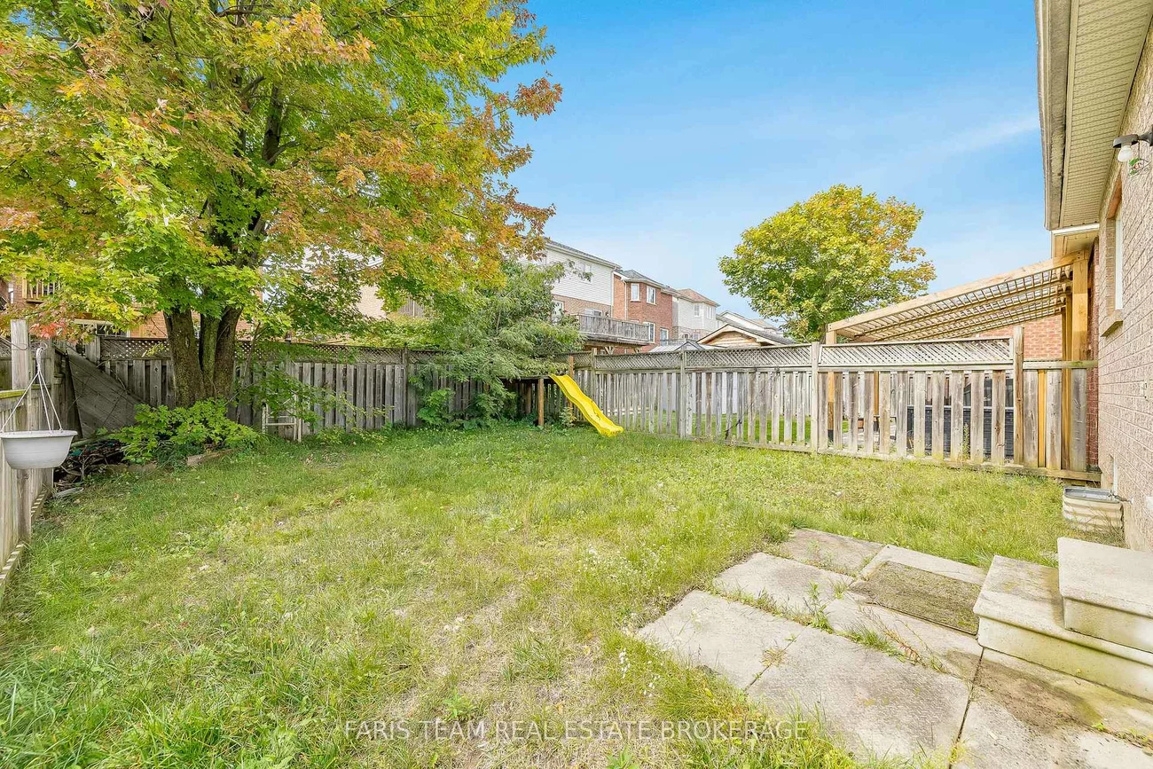 42, Smith, Bradford, Bradford West Gwillimbury