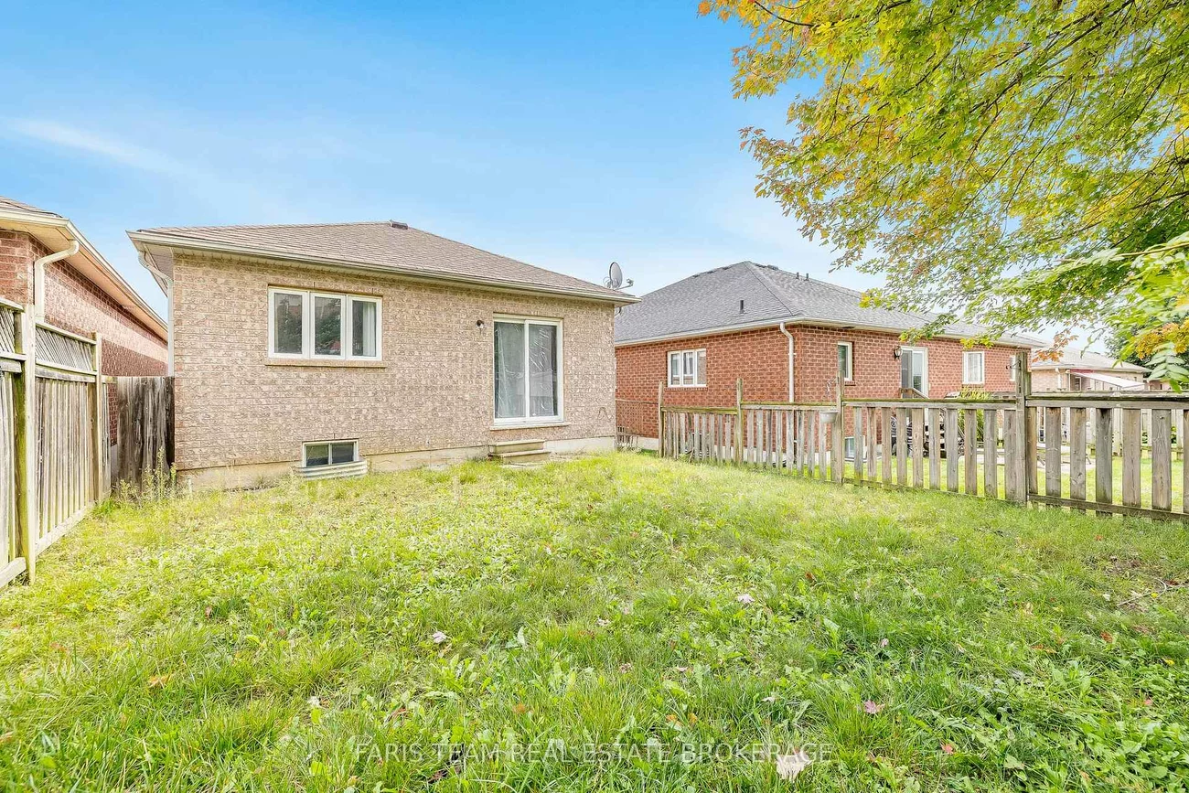 42, Smith, Bradford, Bradford West Gwillimbury