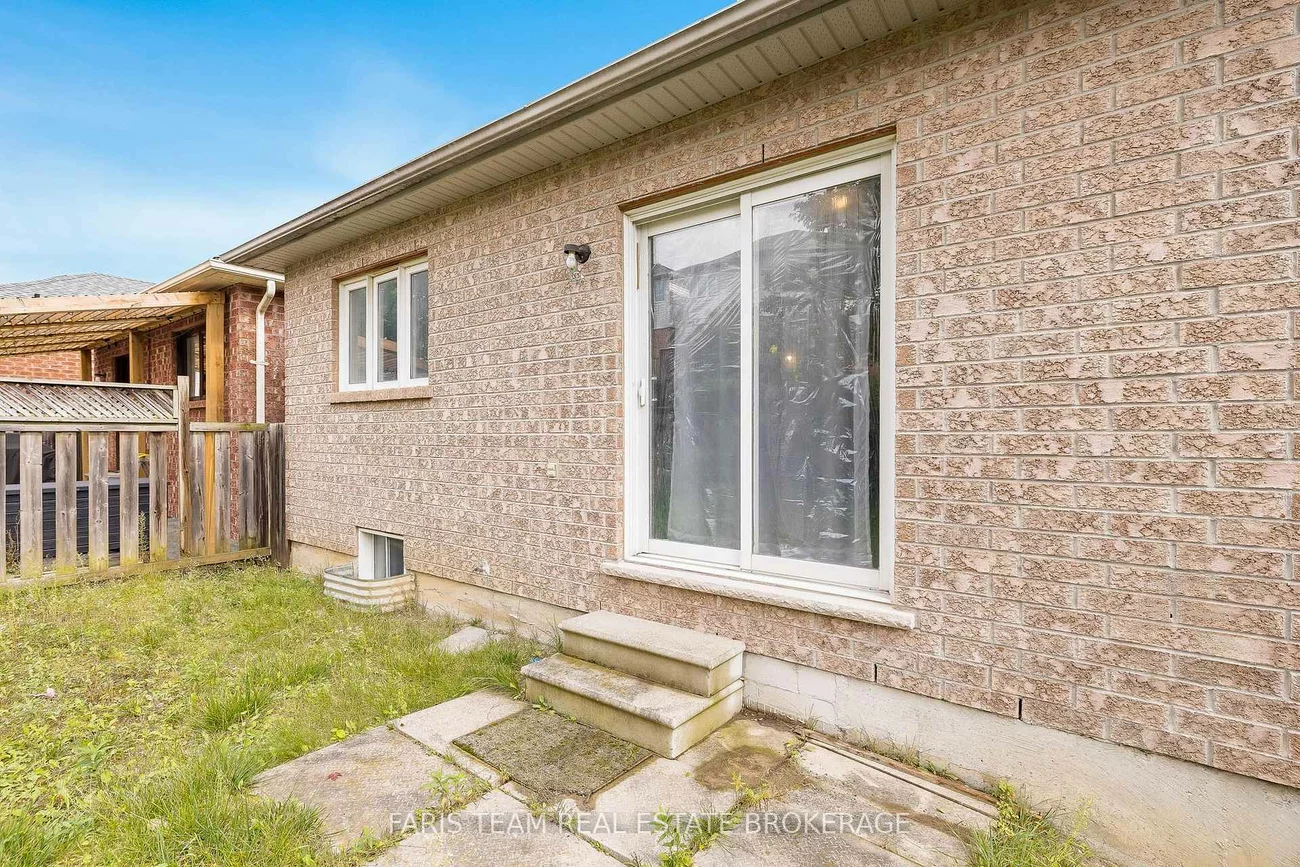 42, Smith, Bradford, Bradford West Gwillimbury