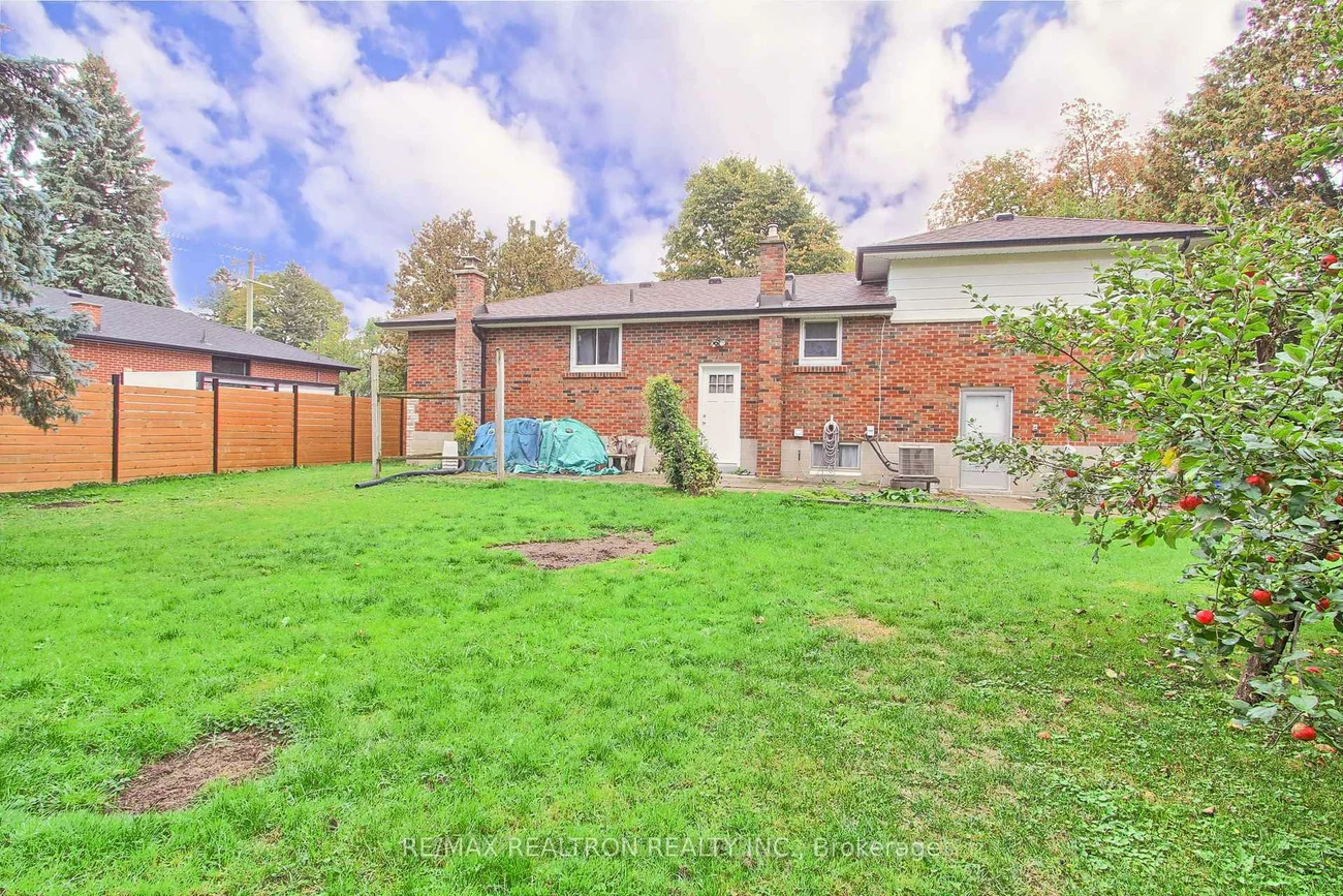 157, Maplegrove, Bradford, Bradford West Gwillimbury