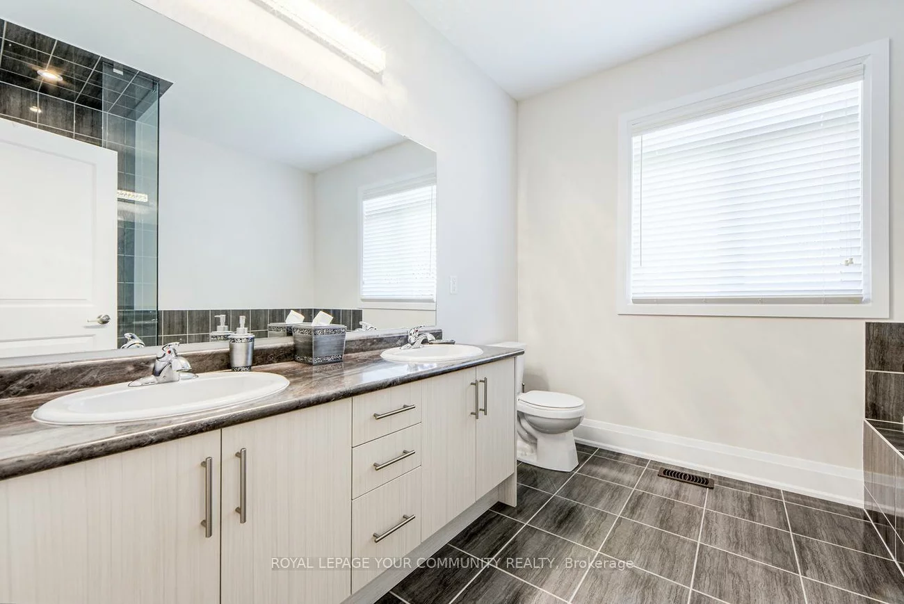 30, Tyndall, Bradford, Bradford West Gwillimbury