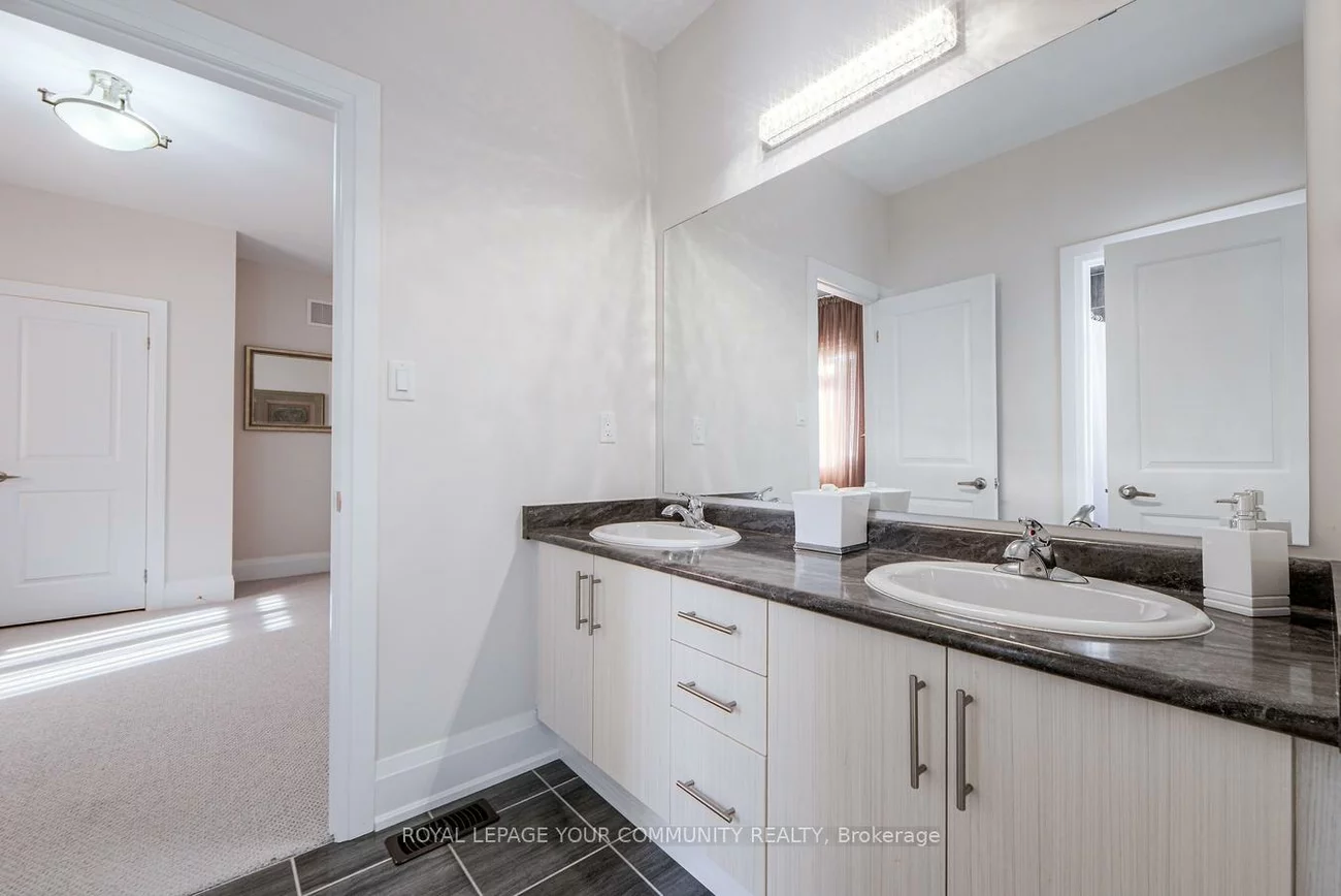 30, Tyndall, Bradford, Bradford West Gwillimbury