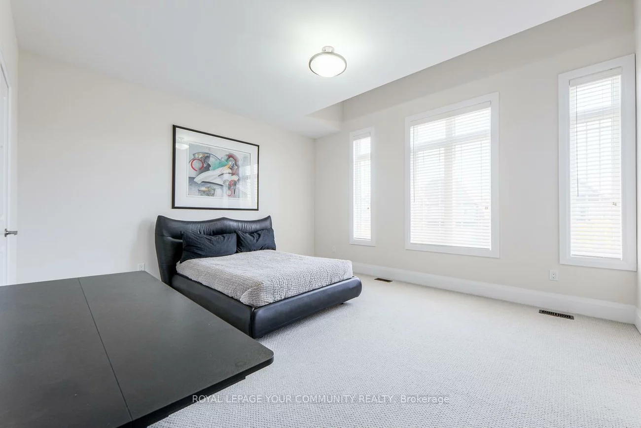 30, Tyndall, Bradford, Bradford West Gwillimbury