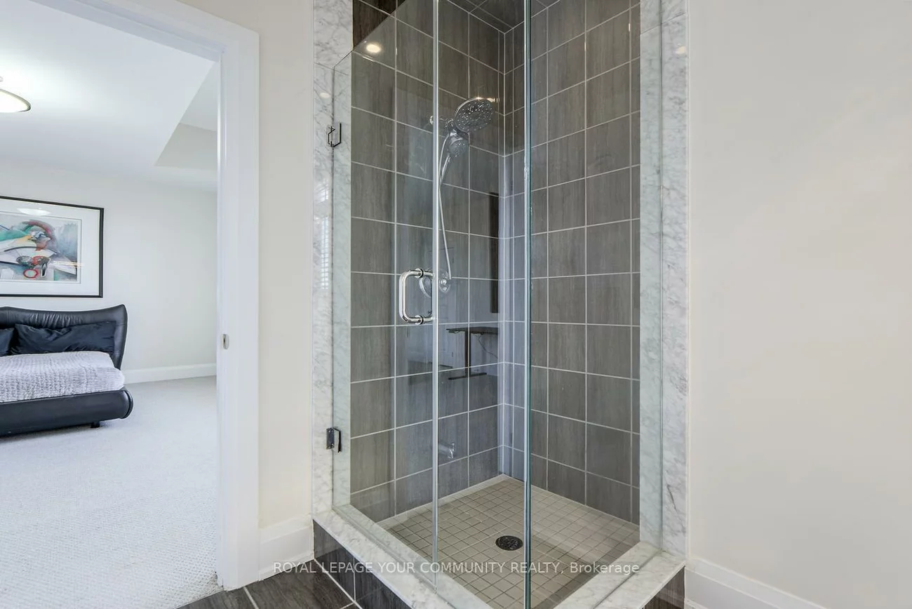 30, Tyndall, Bradford, Bradford West Gwillimbury