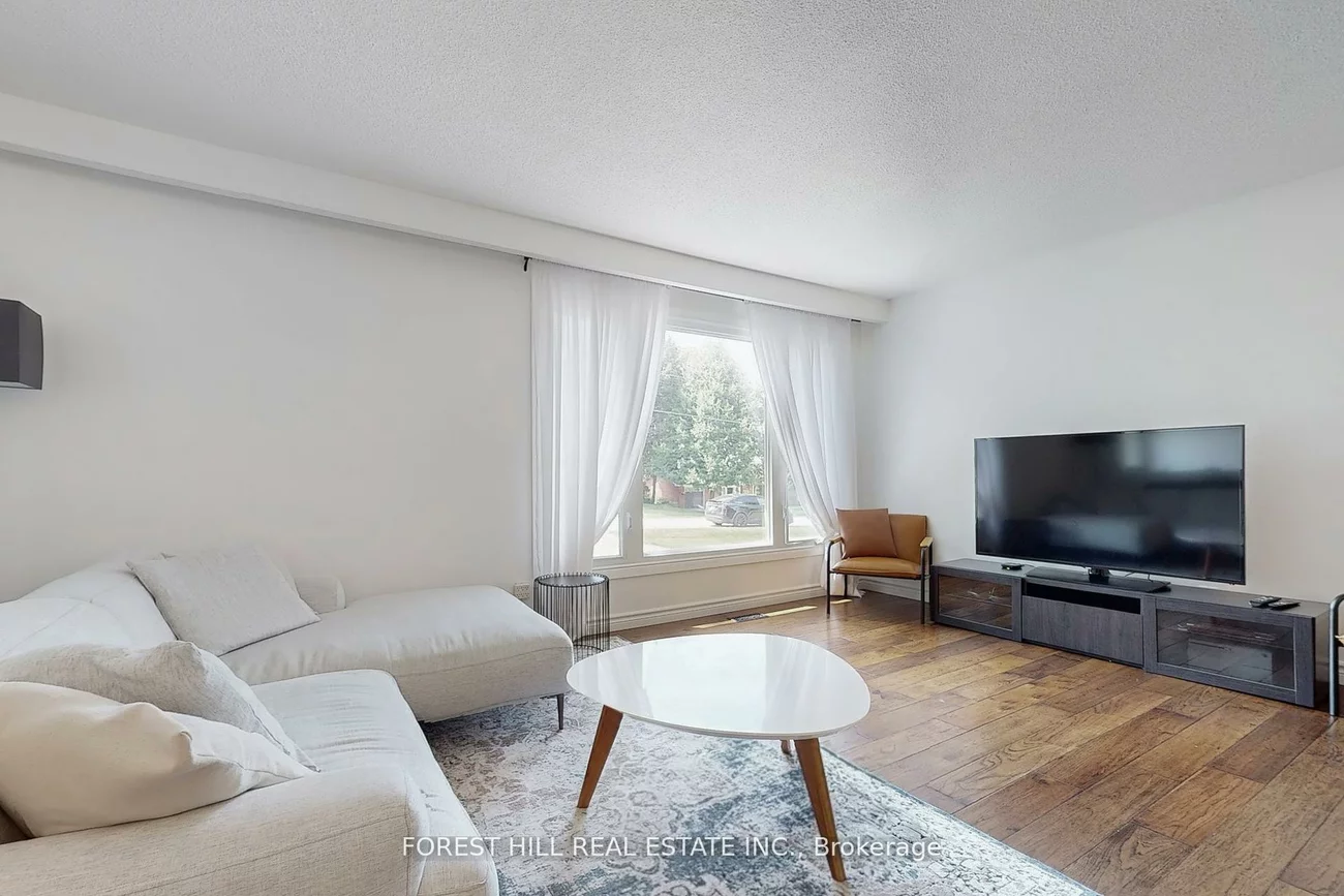 21, Lallien, Bond Head, Bradford West Gwillimbury