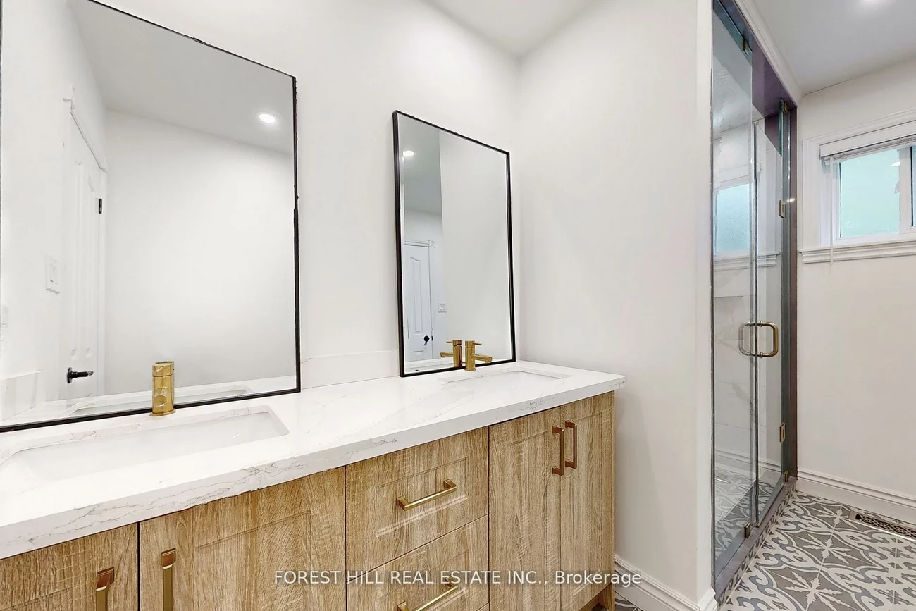 21, Lallien, Bond Head, Bradford West Gwillimbury