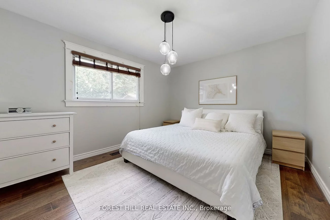 21, Lallien, Bond Head, Bradford West Gwillimbury