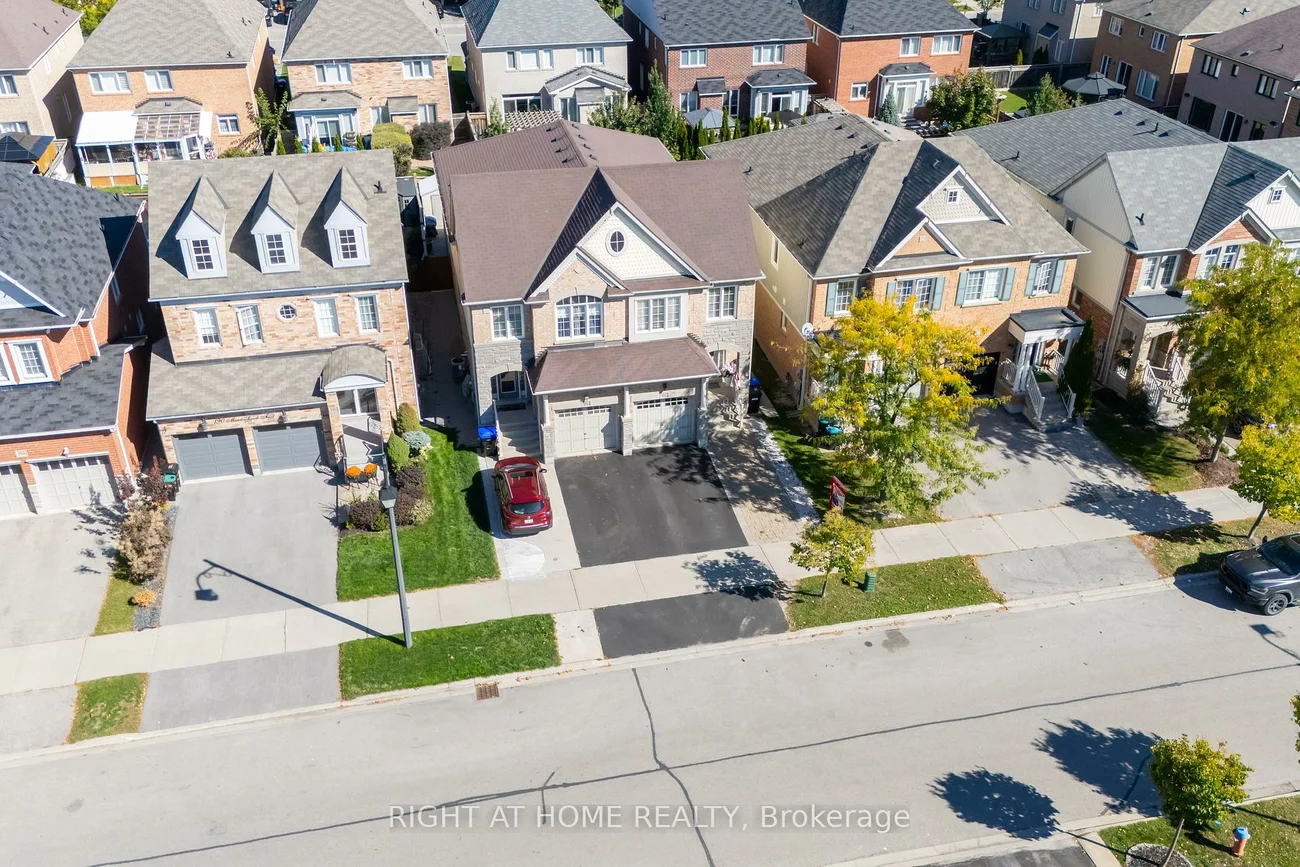 182, Meadowhawk, Bradford, Bradford West Gwillimbury